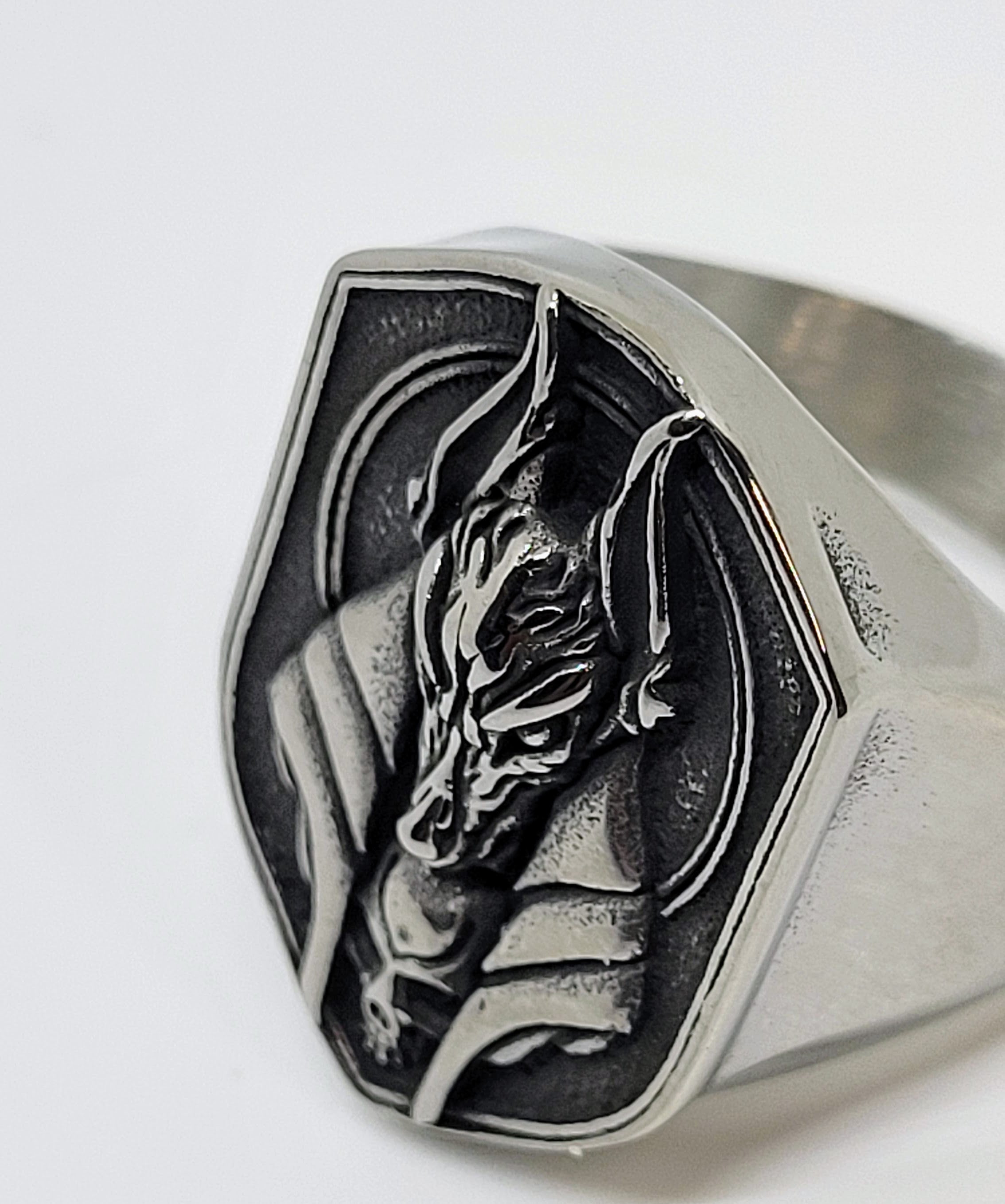 ANUBIS SIGNET RING