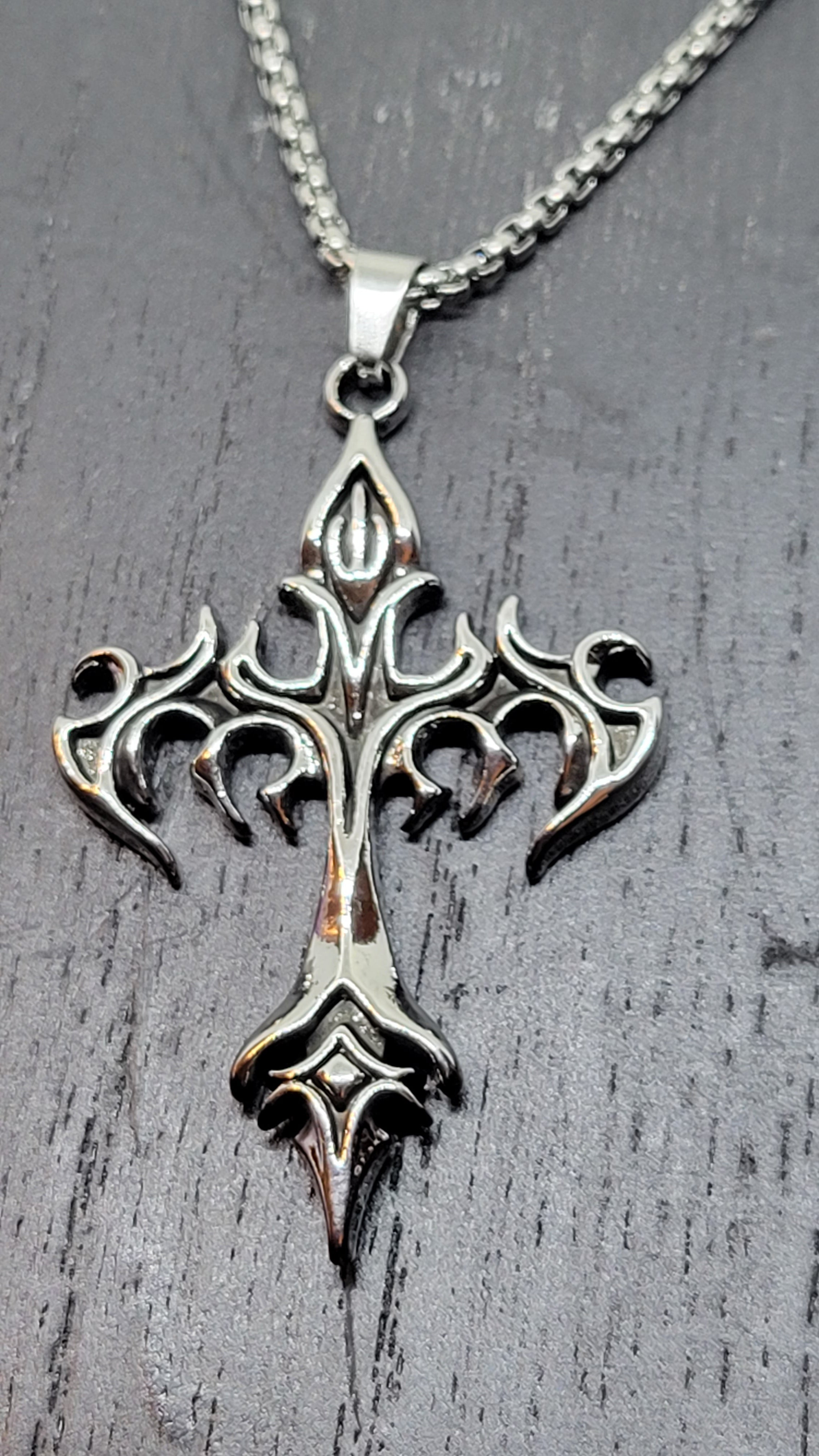 FLAMING CROSS PENDANT