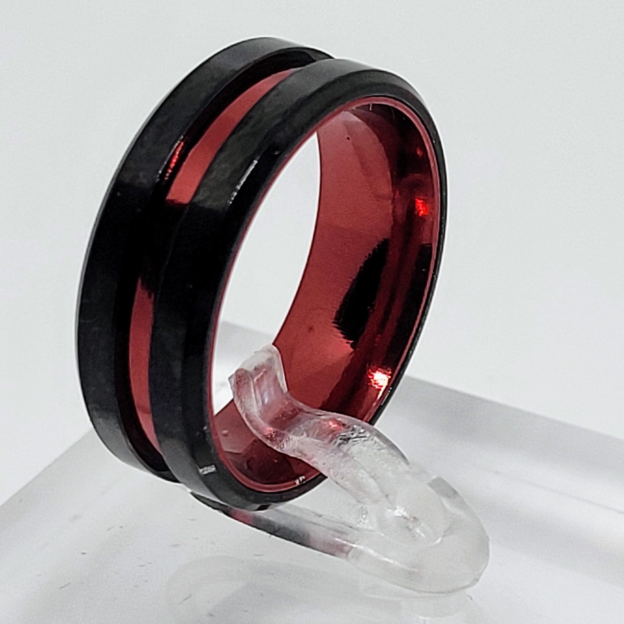 VAMPYRE BEVEL RING BAND