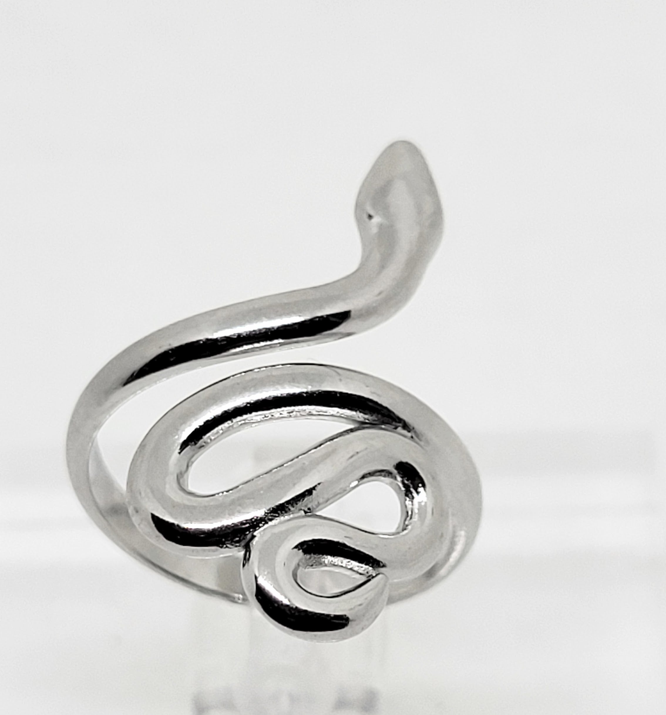 SNAKE RING - ONE SIZE