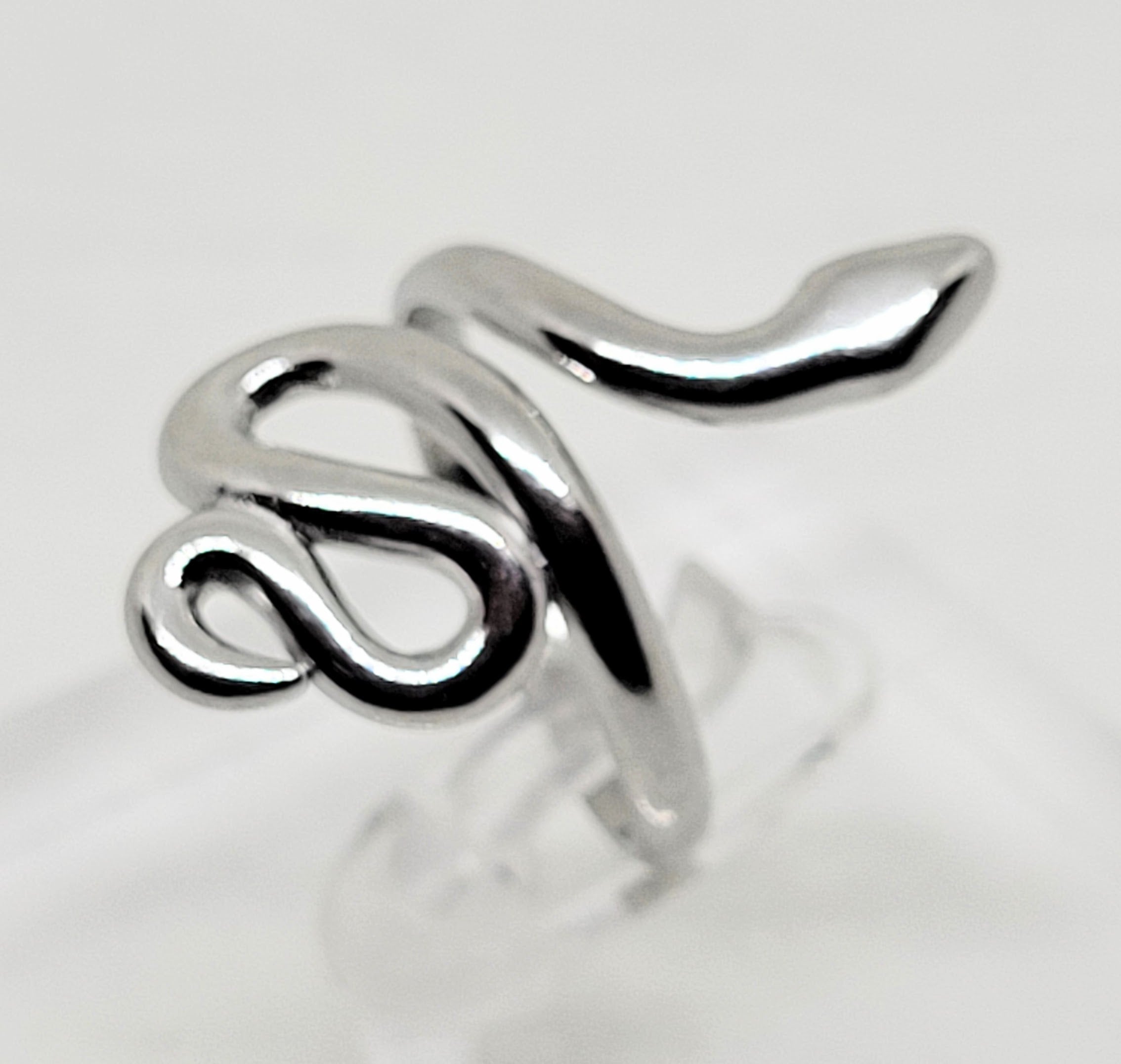 SNAKE RING - ONE SIZE