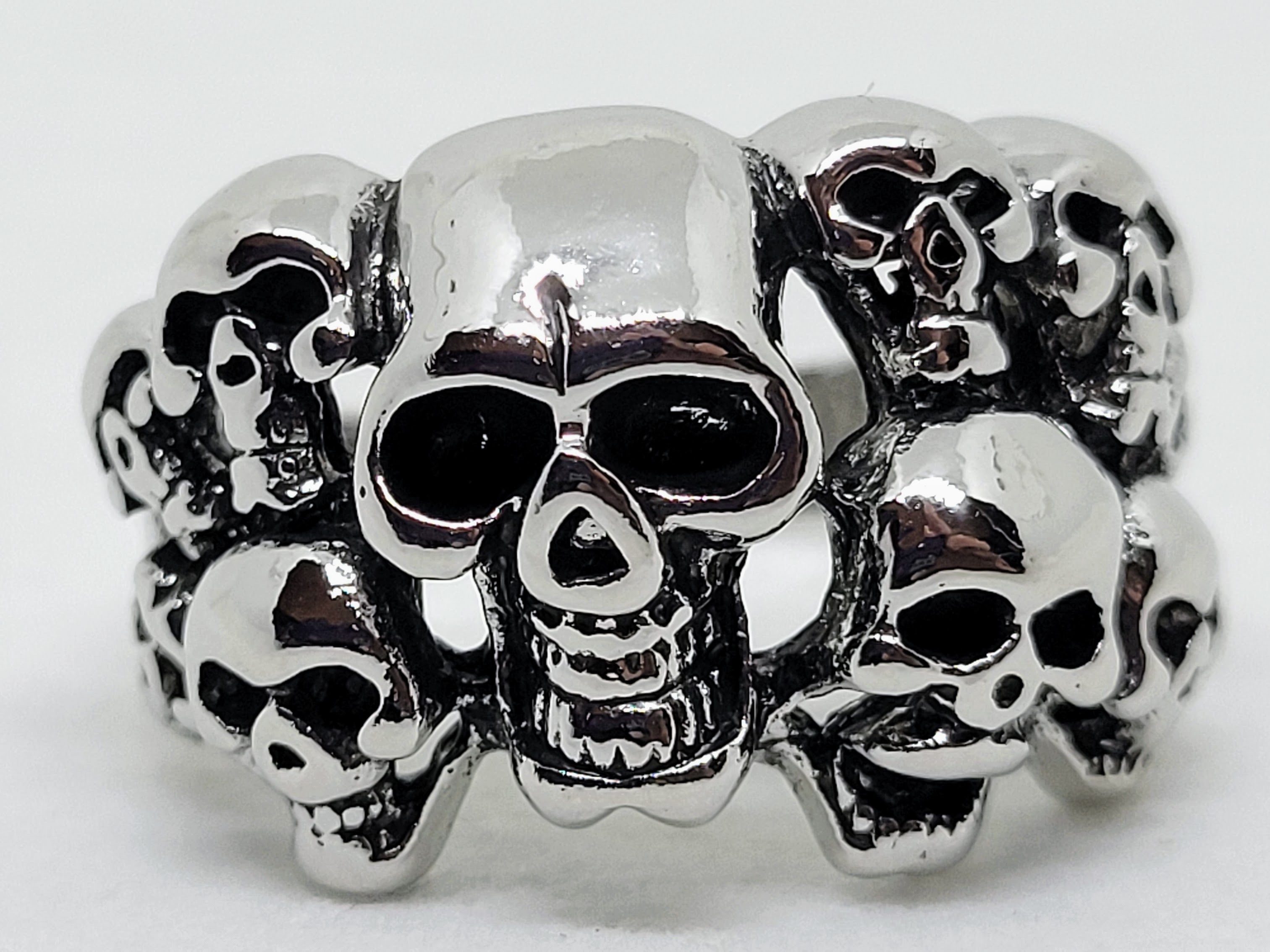 GANG OF SKULLS RING