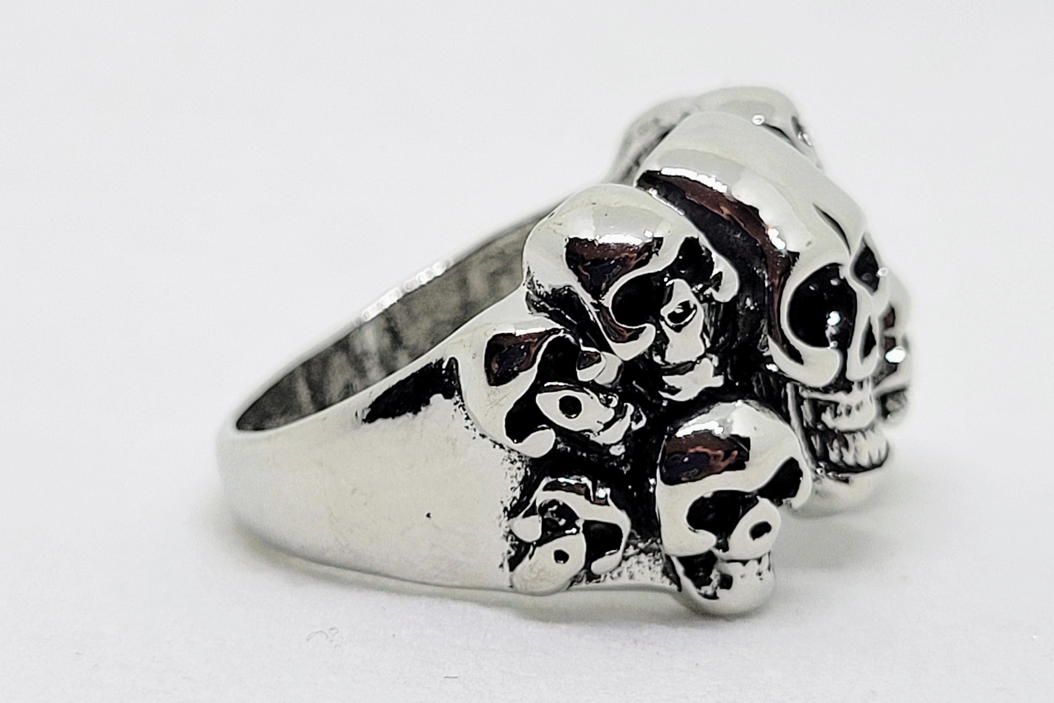 GANG OF SKULLS RING