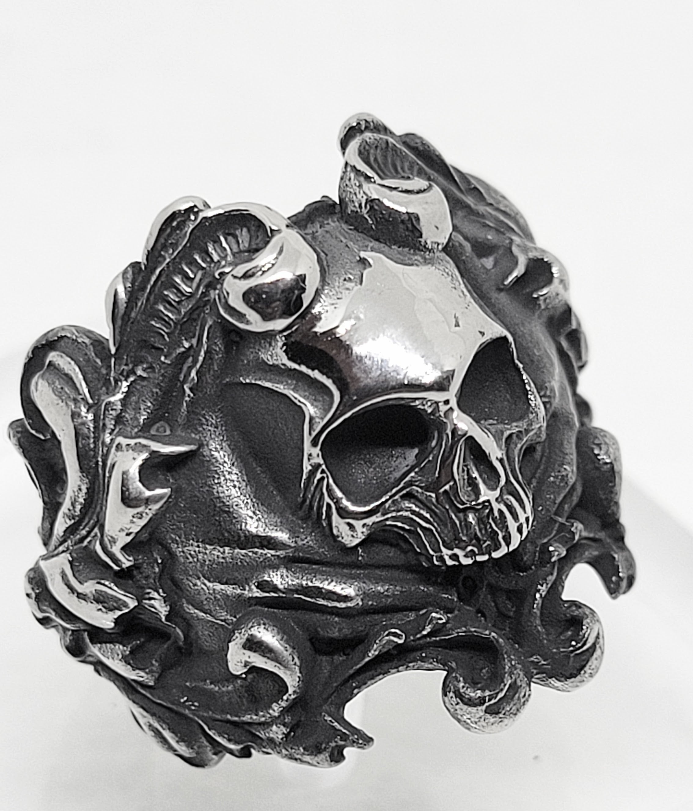 MR BONES FLOURISH RING SZ 8