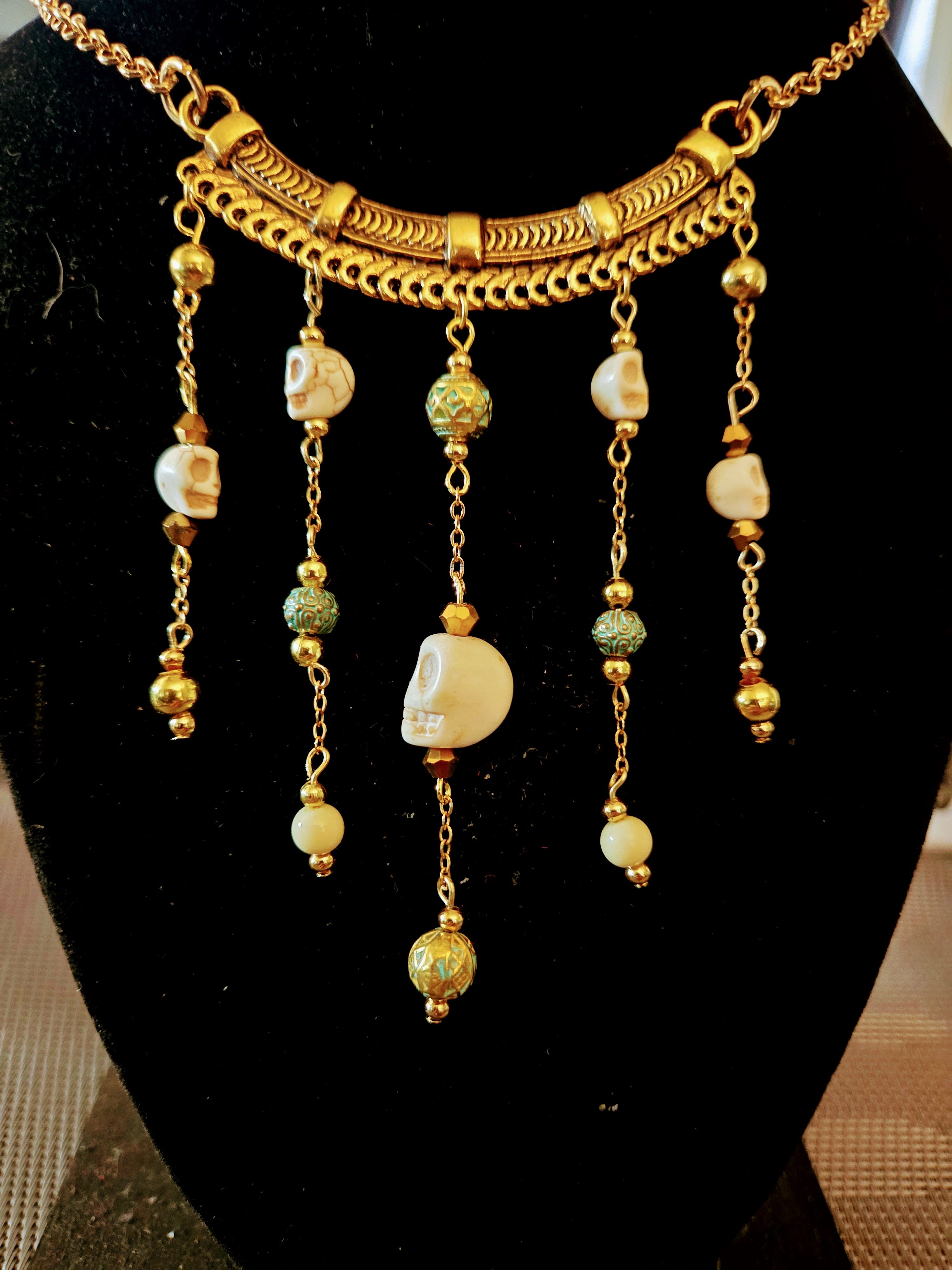 MR. BONES WATERFALL NECKLACE