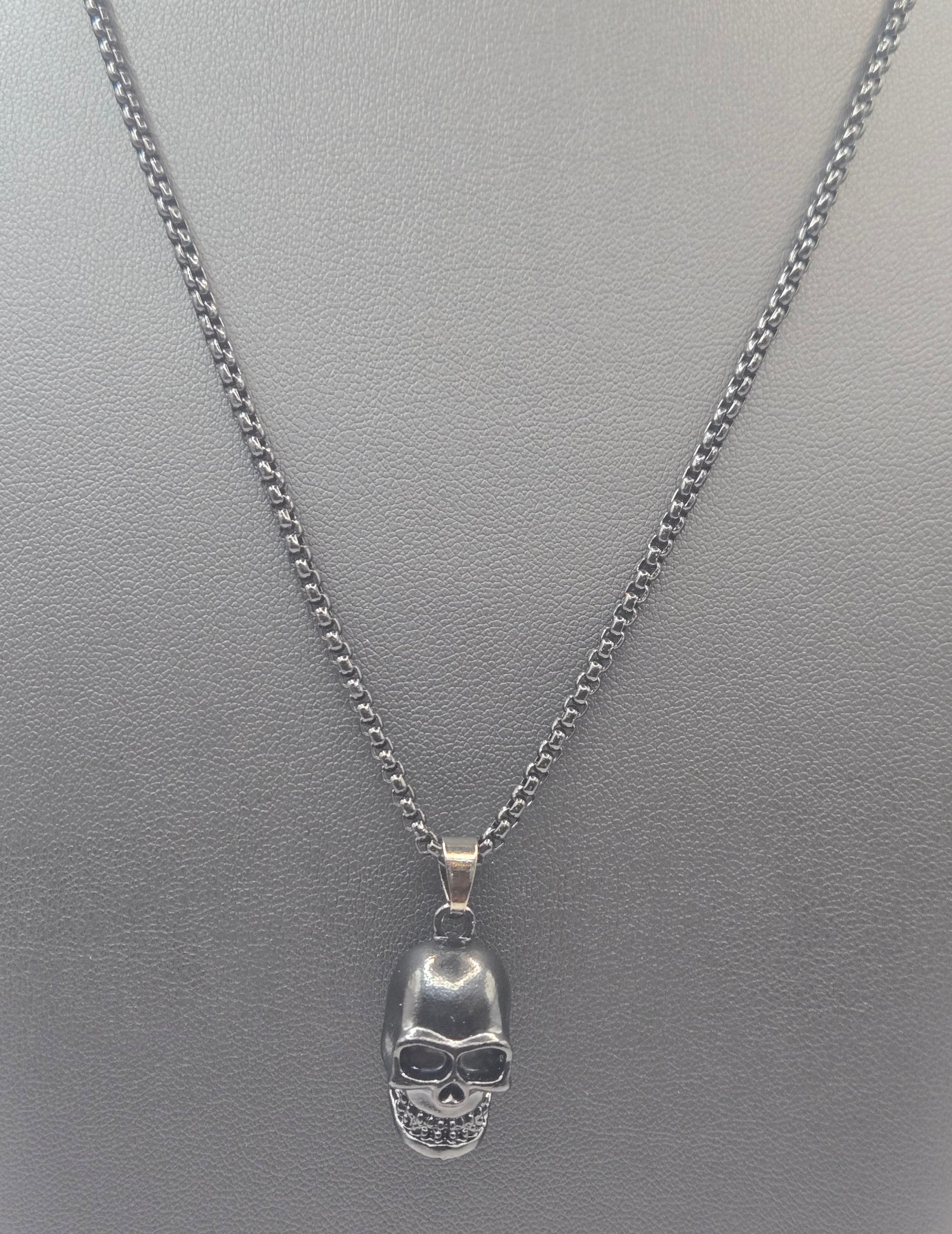 MR BONES BONE NOIR PENDANT