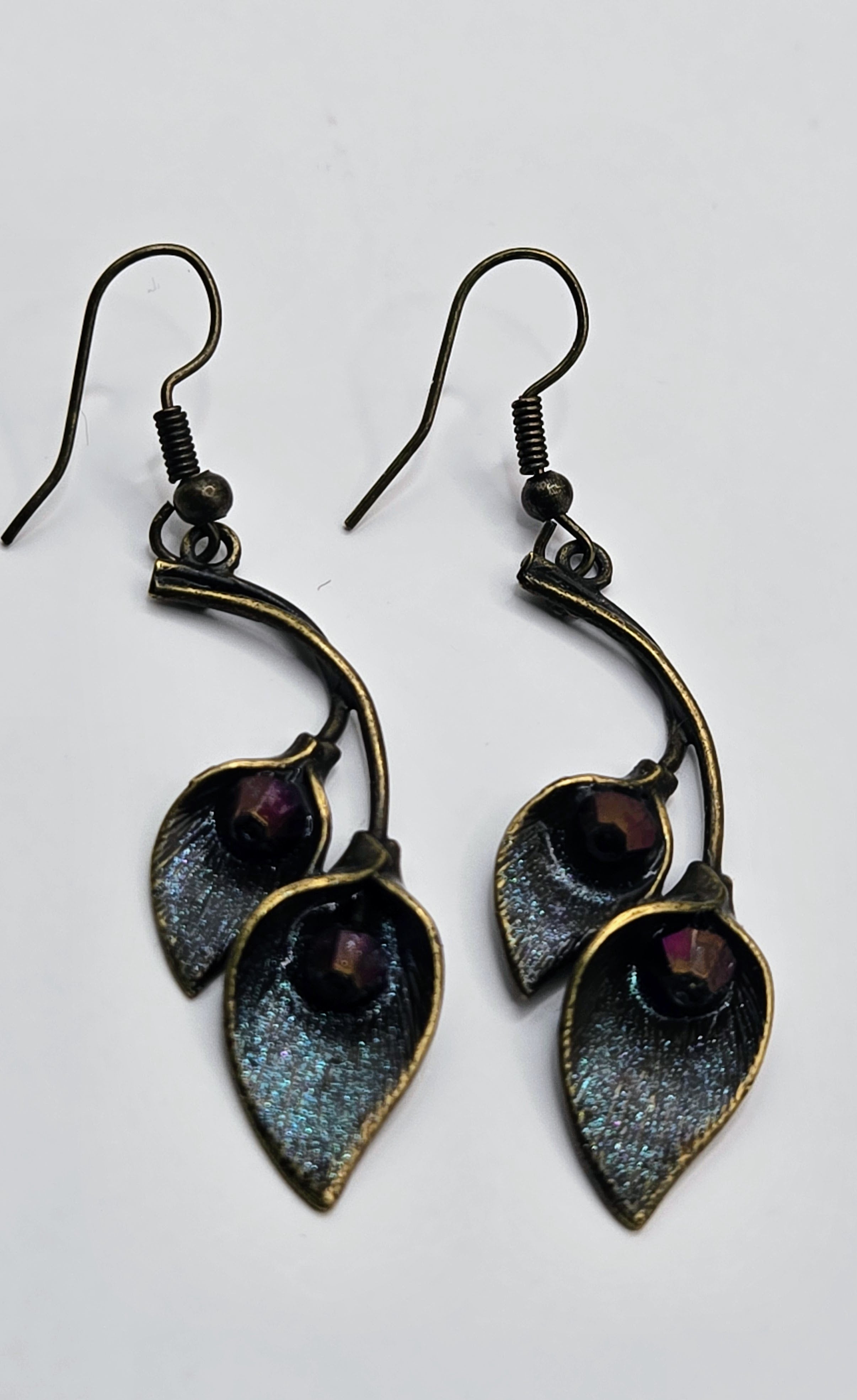 CALLA LILLY DANGLES