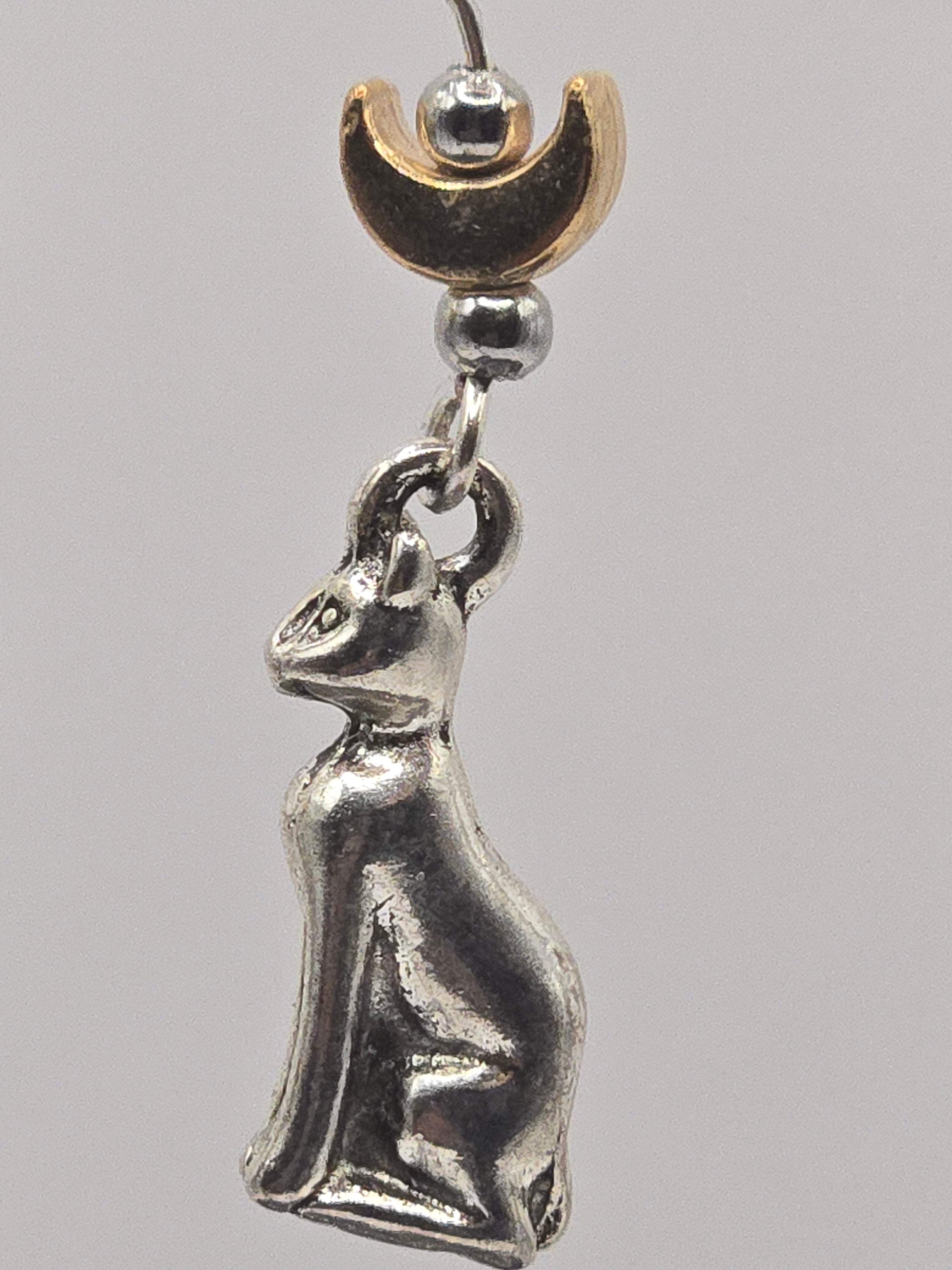 BAST DANGLE