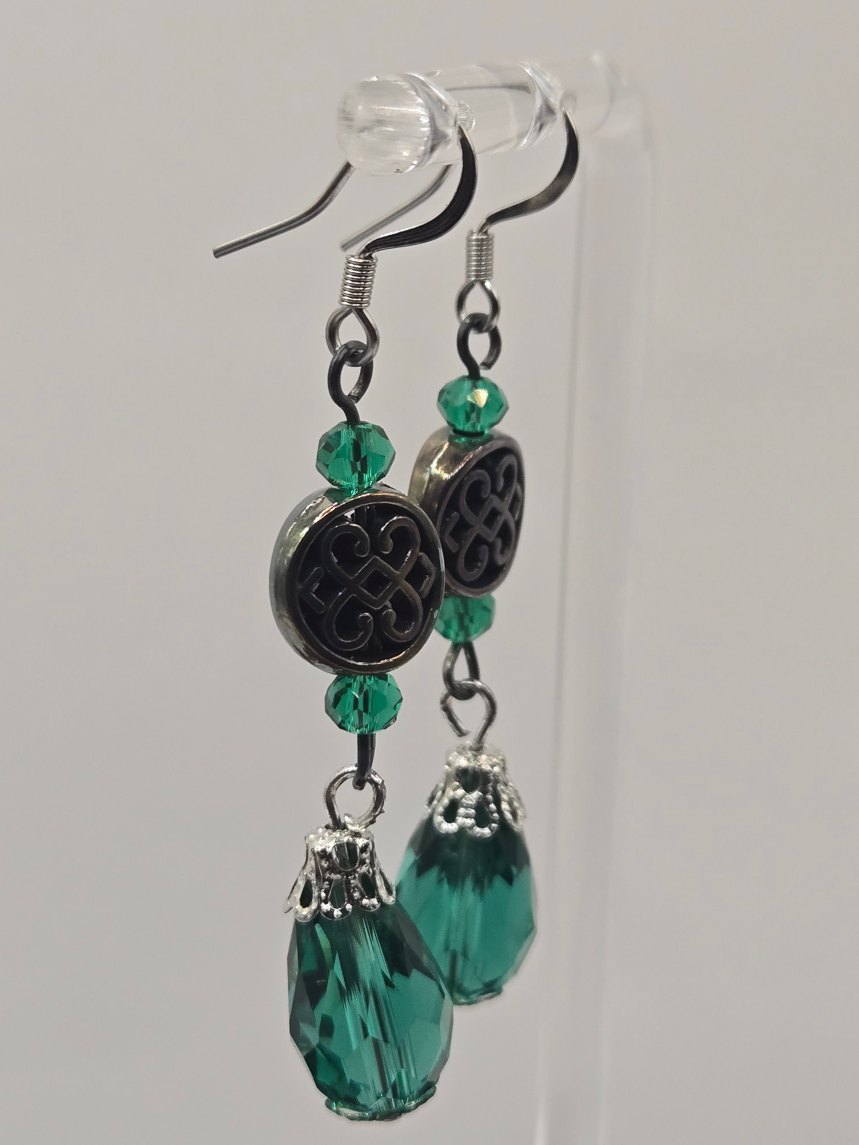 CELTIC DANGLE