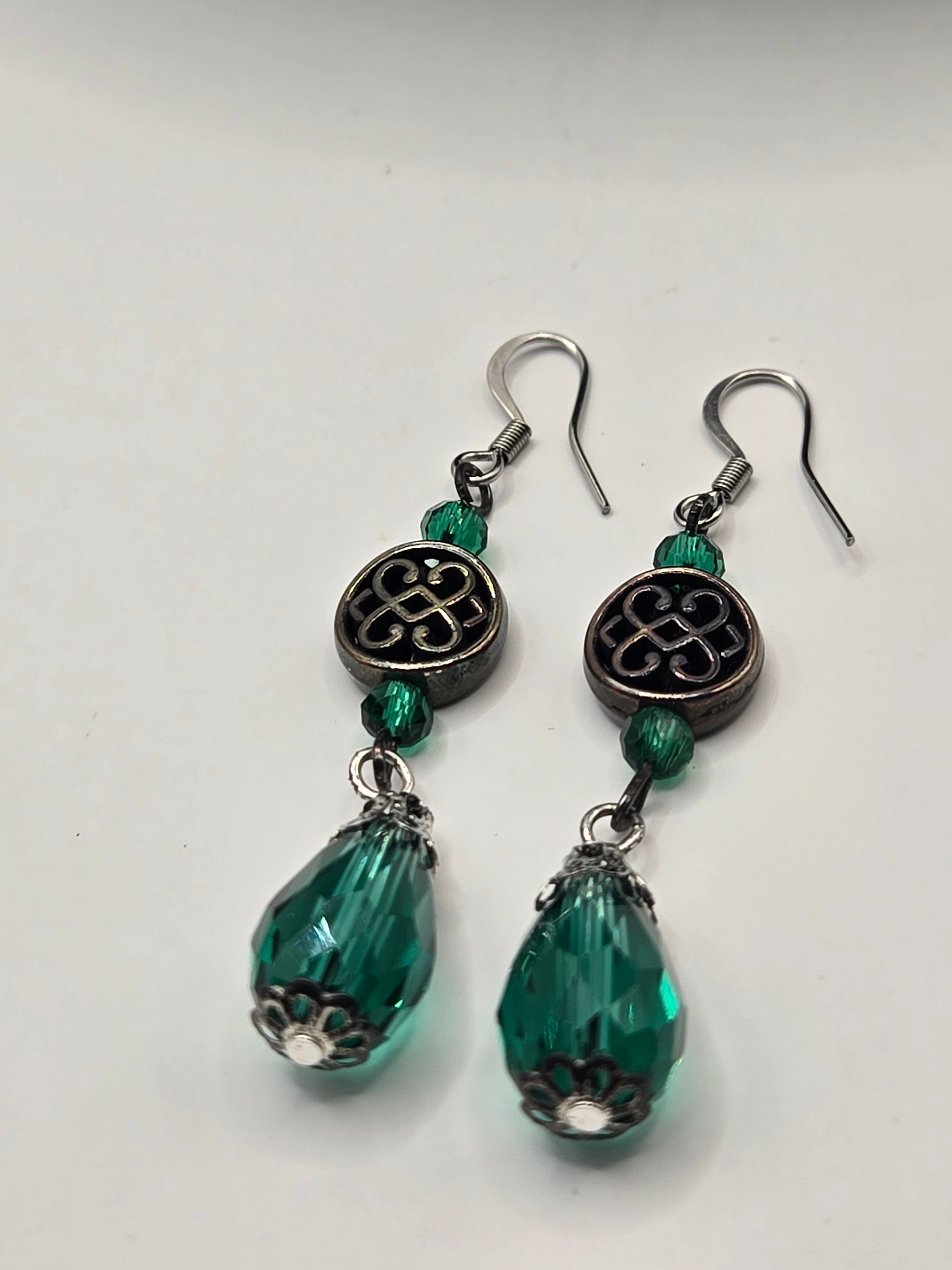 CELTIC DANGLE