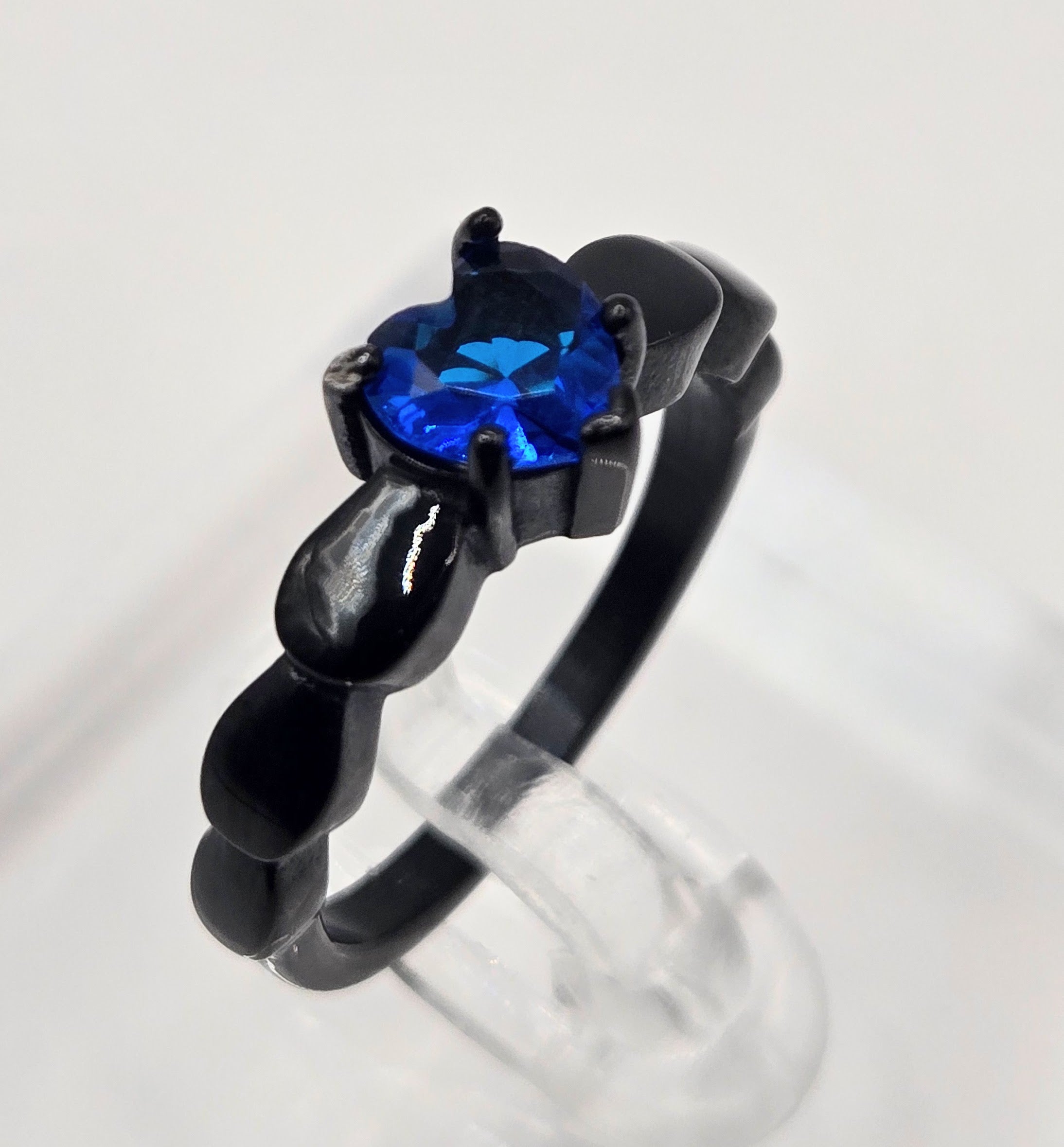 BLUE CRYSTAL HEART RING