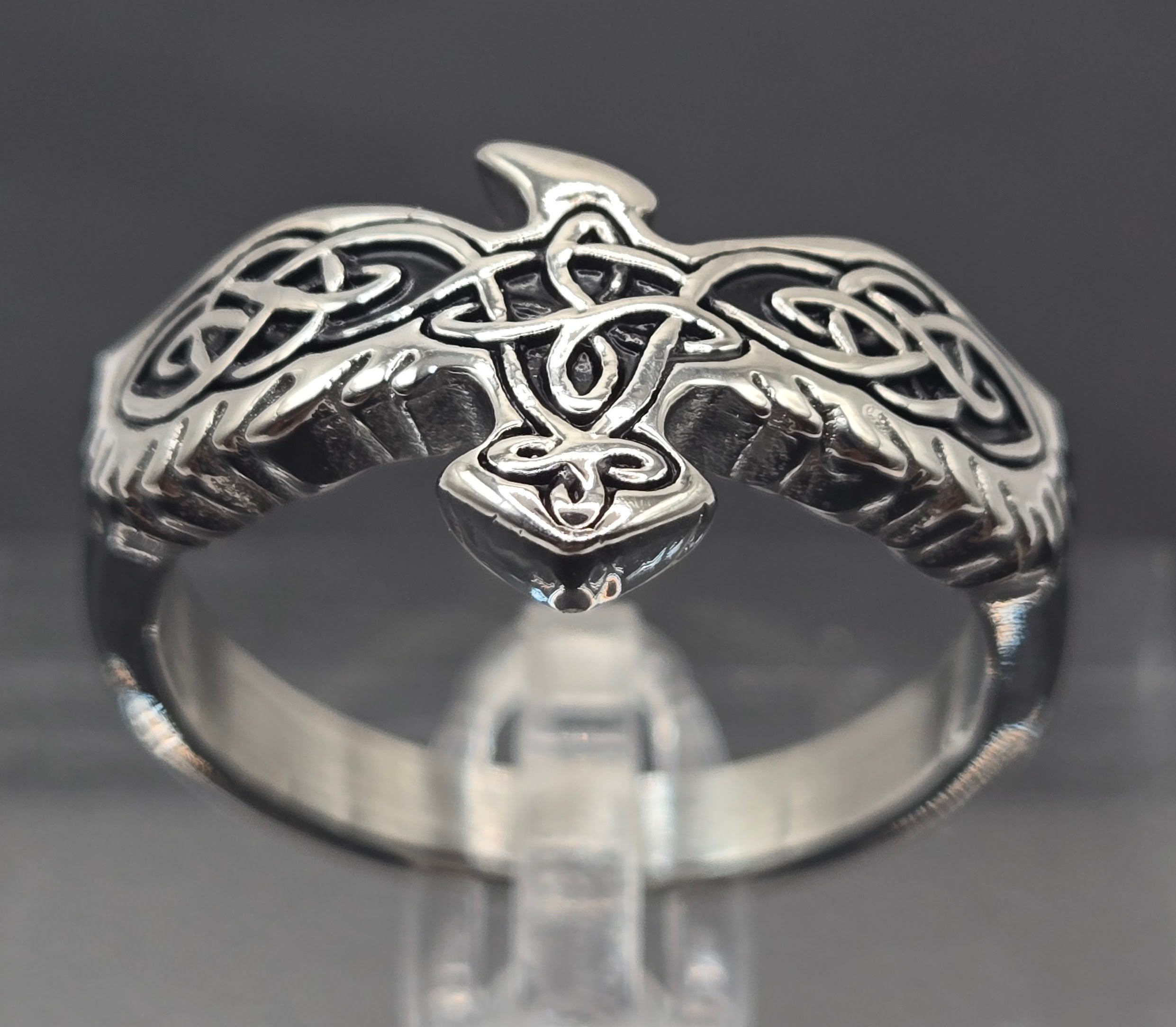 RAVEN KNOT RING
