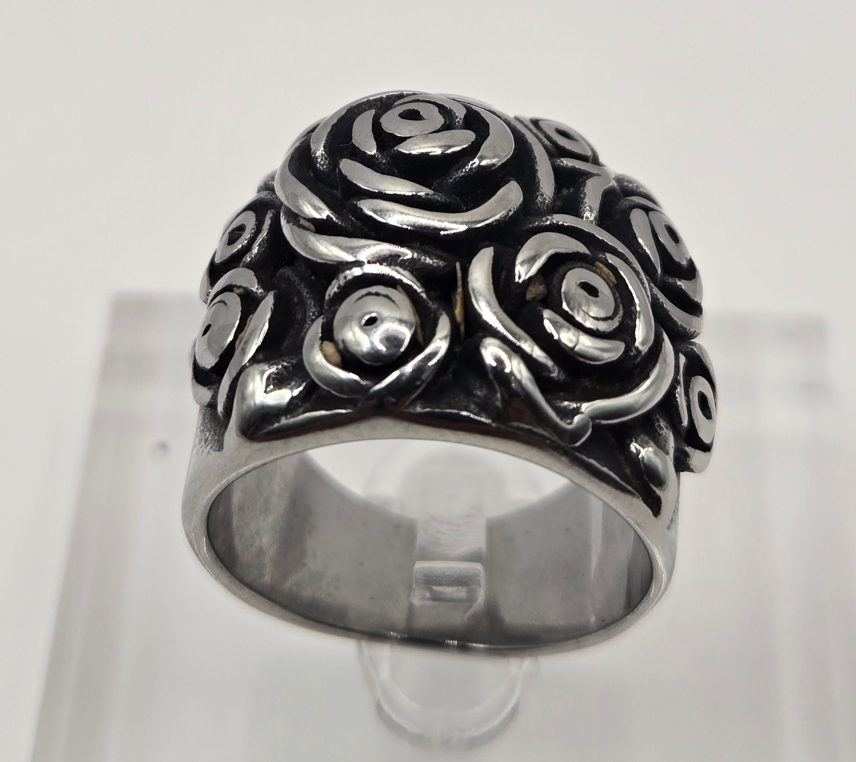 ROSE RING