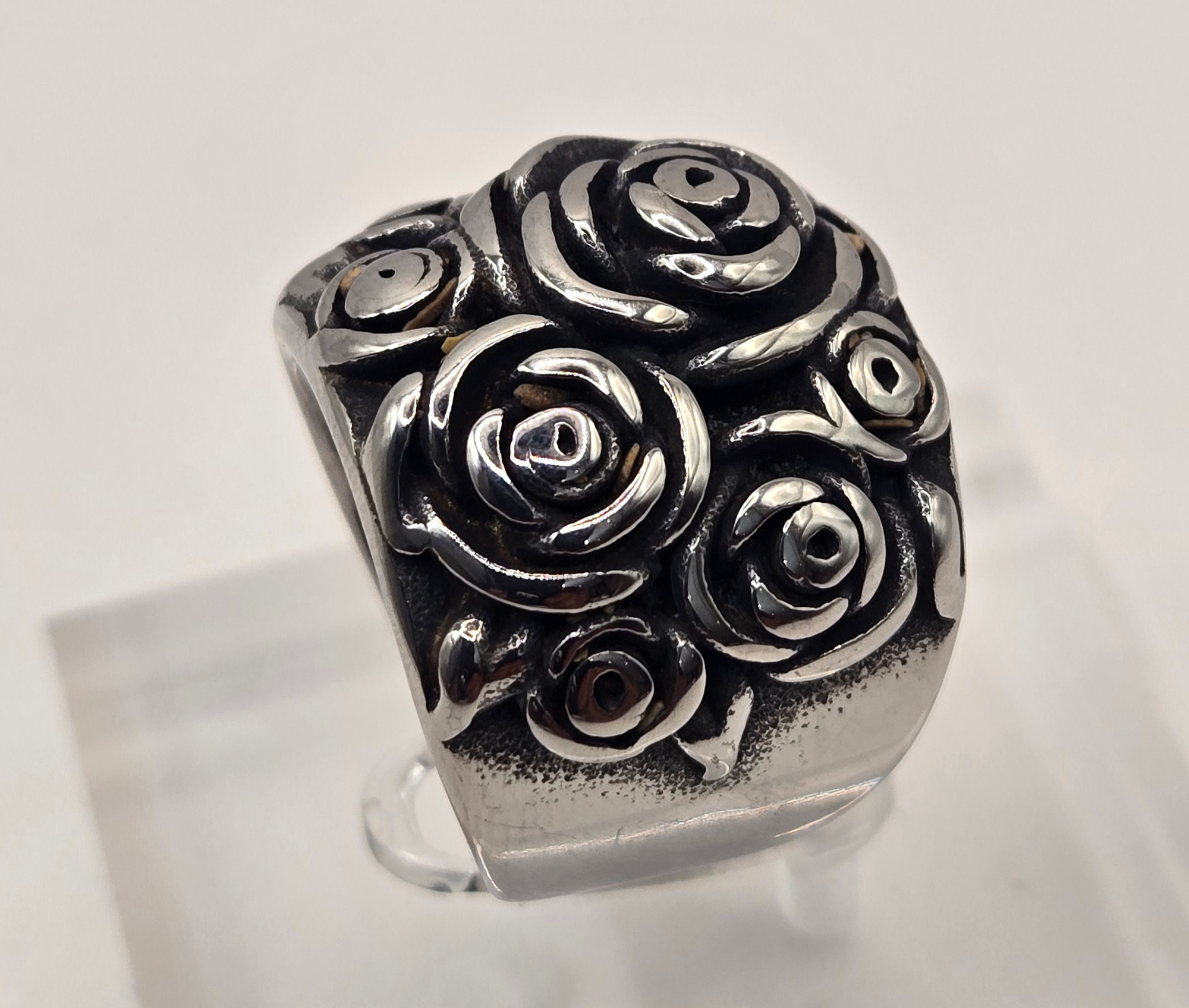 ROSE RING