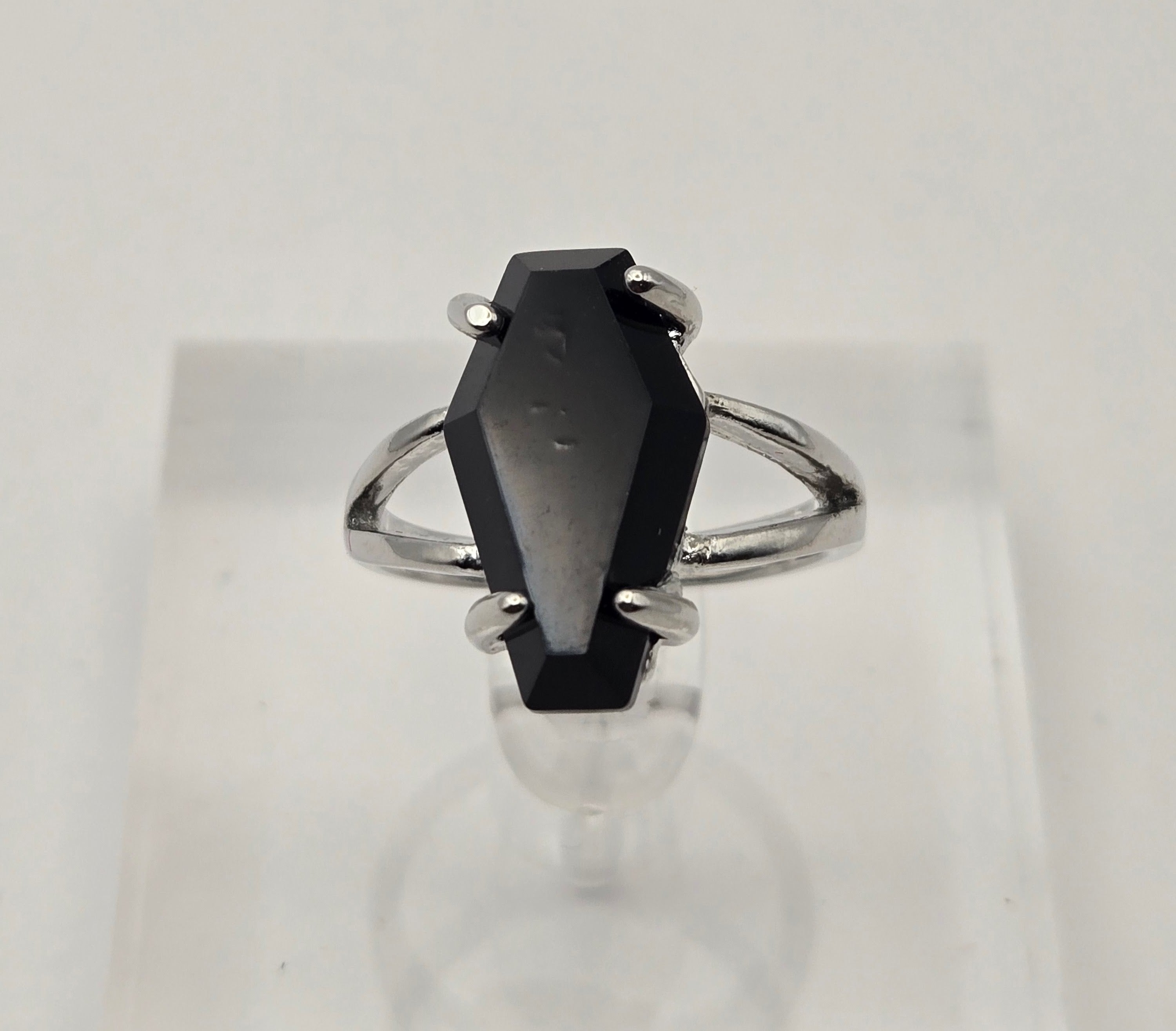 BLACK GEM COFFIN RING