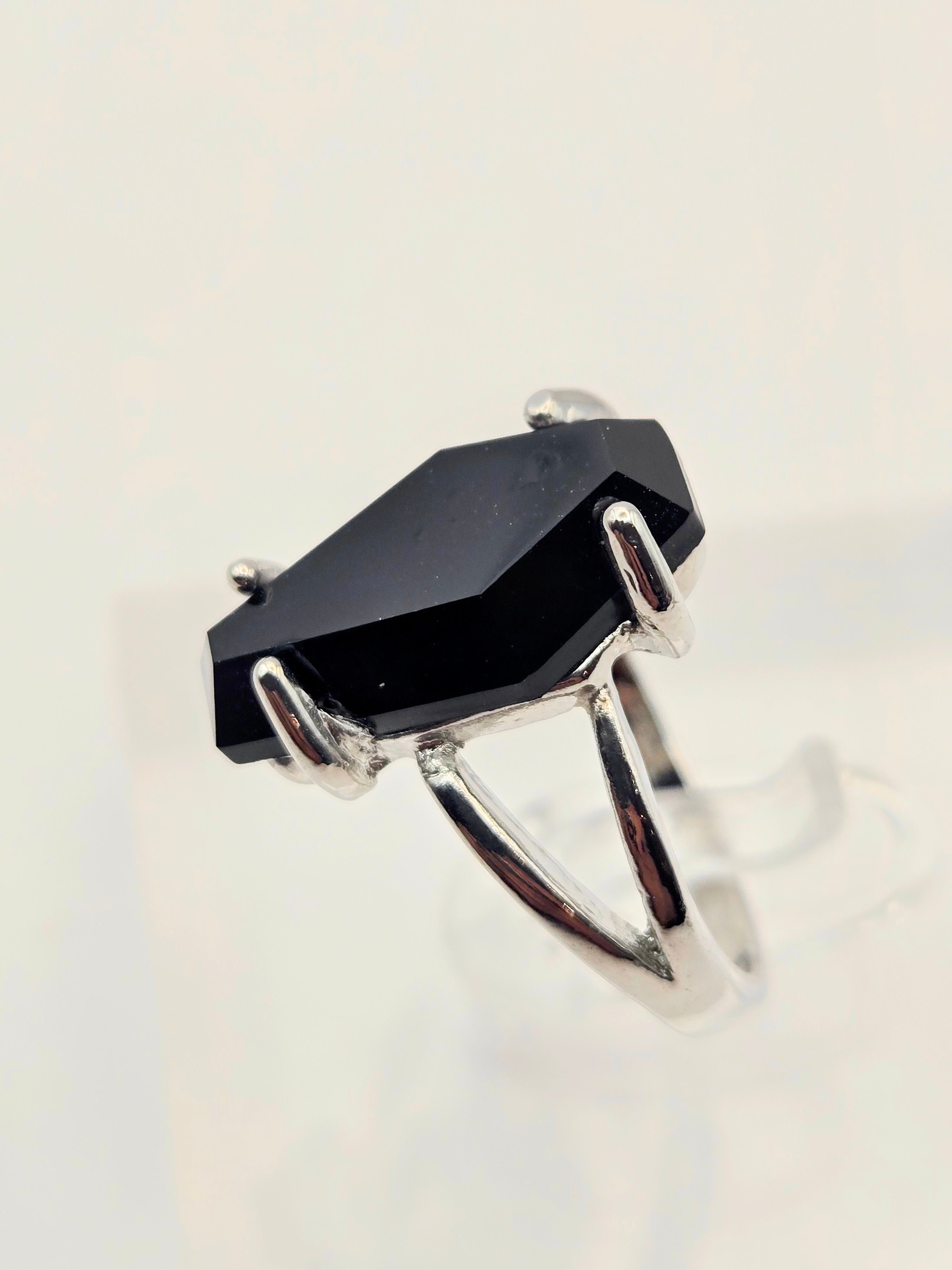 BLACK GEM COFFIN RING