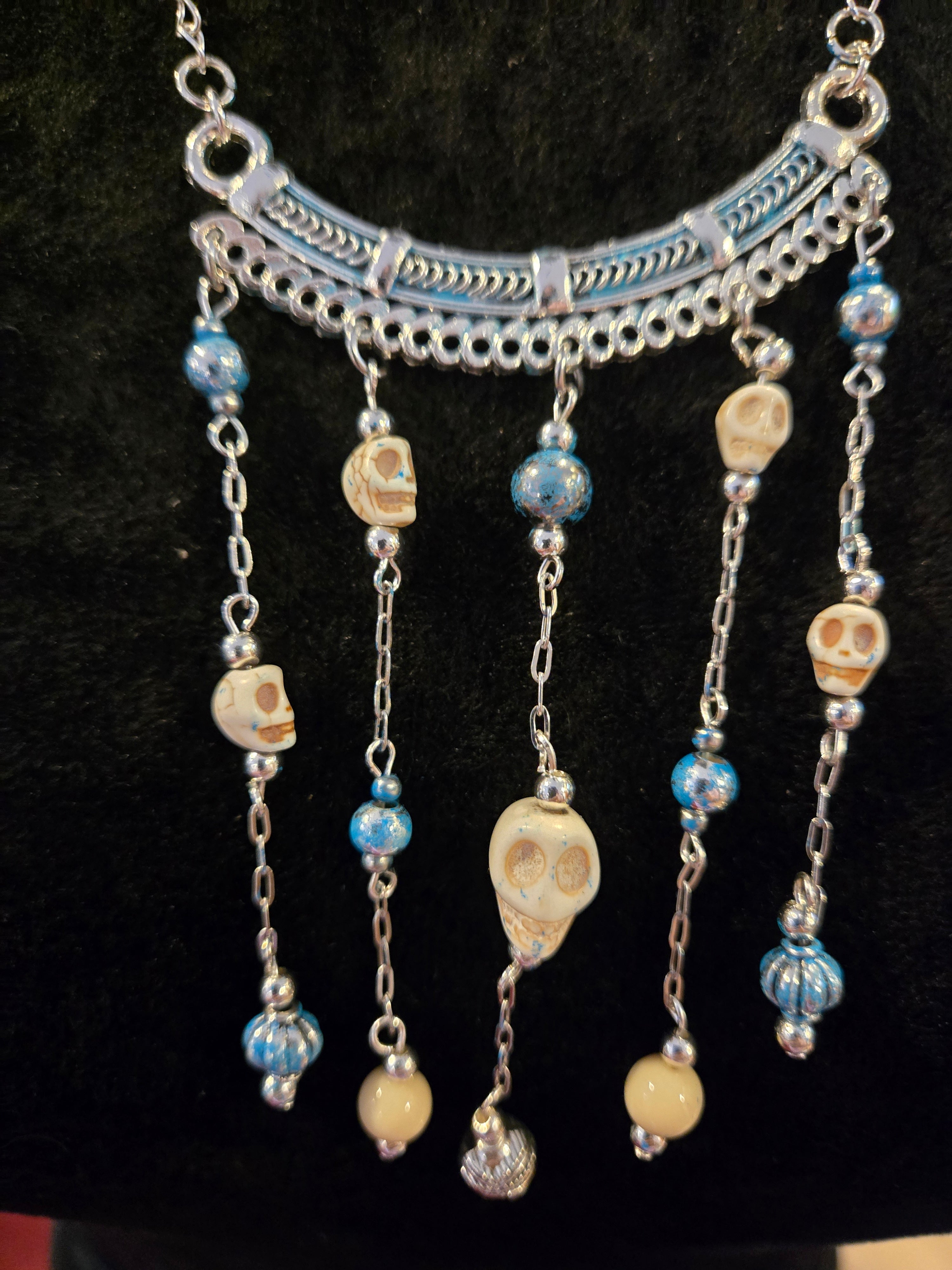 MR. BONES WATERFALL NECKLACE