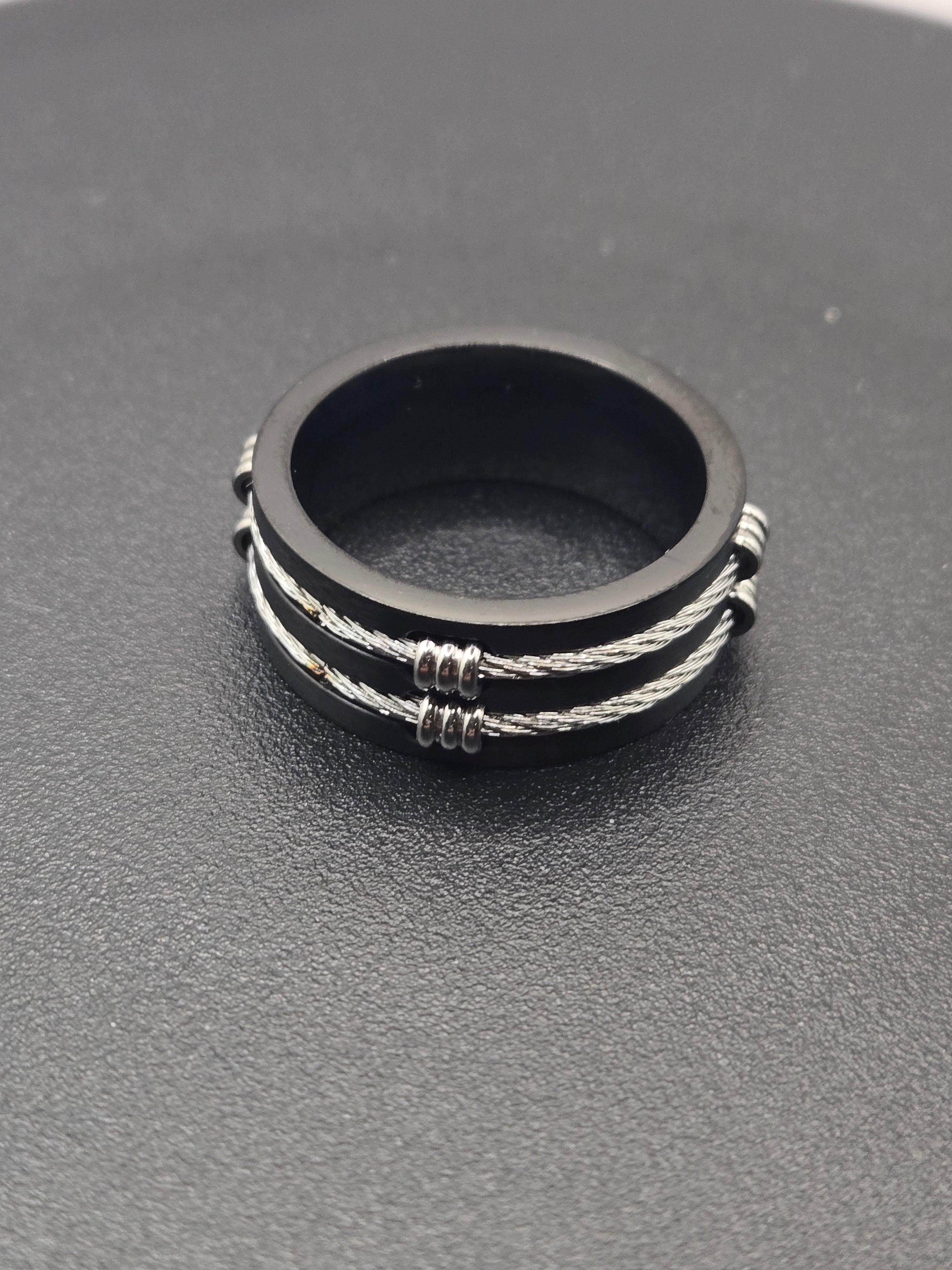 DOUBLE CABLE RING