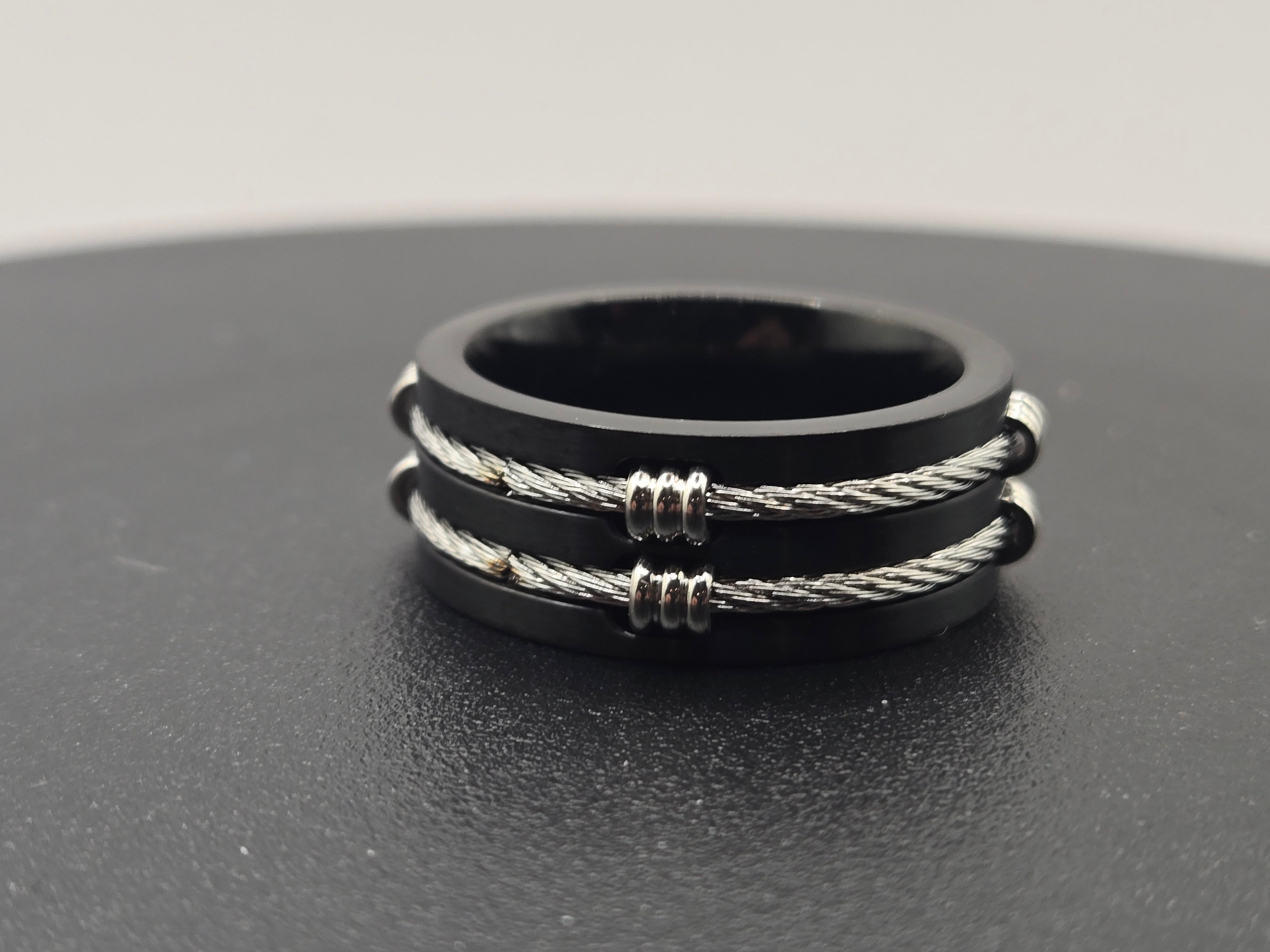 DOUBLE CABLE RING