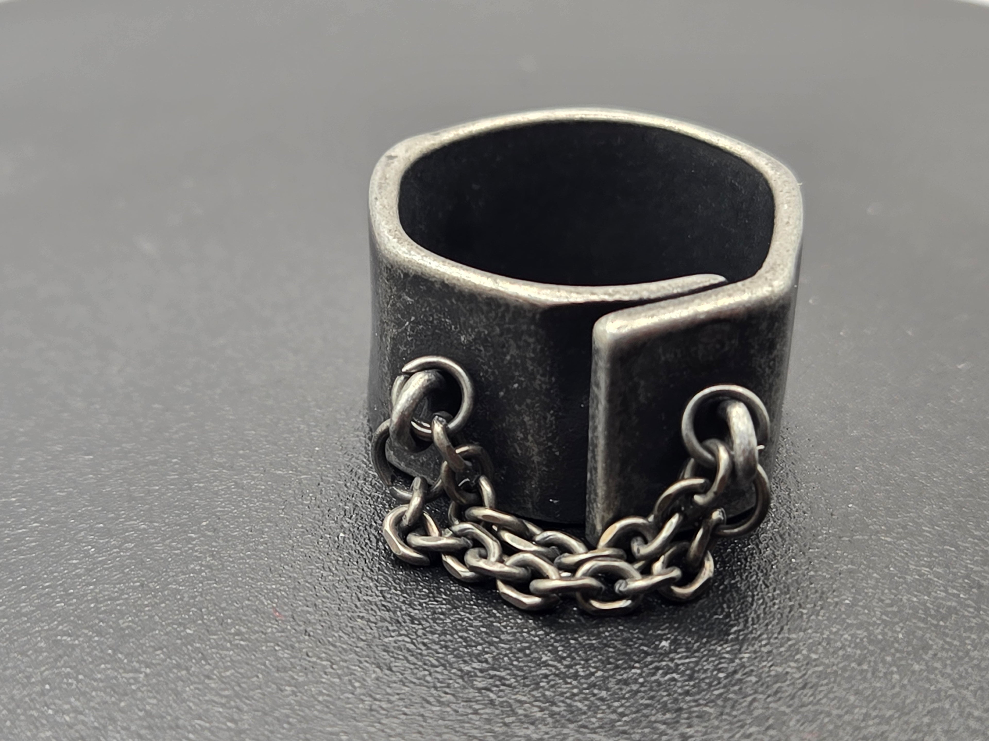 CHAIN BAND RING