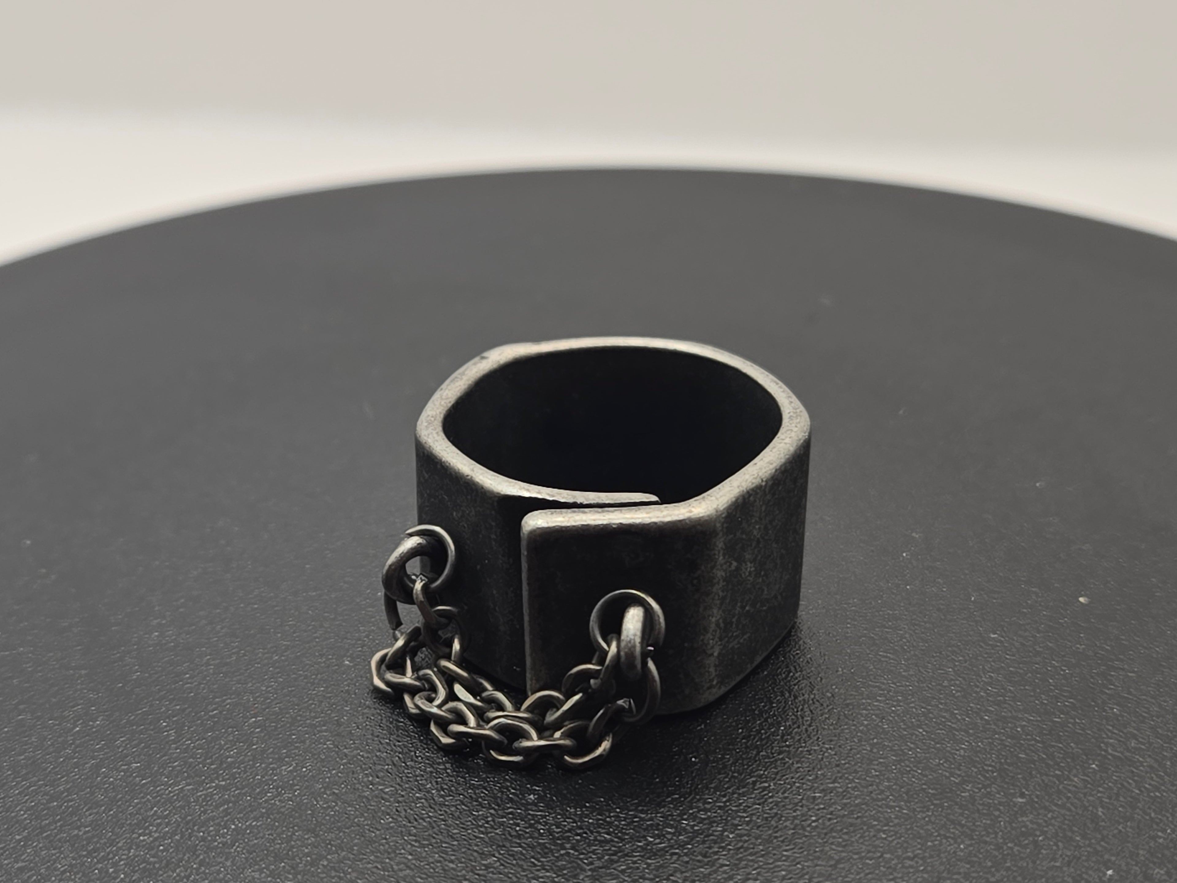CHAIN BAND RING
