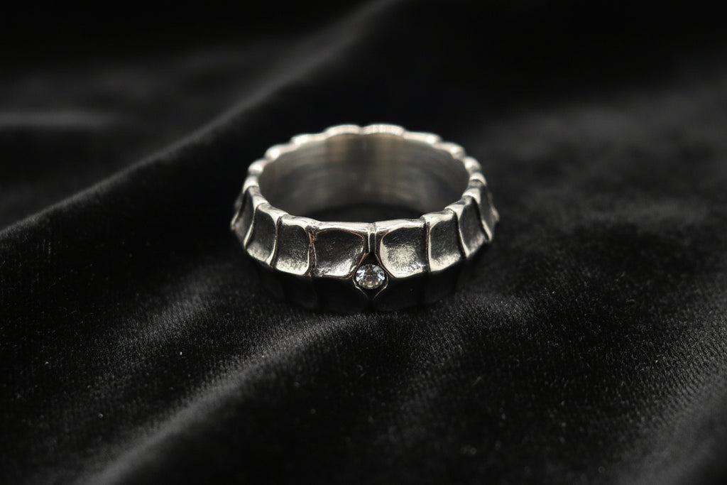 MAGIC DRAGON RING BAND