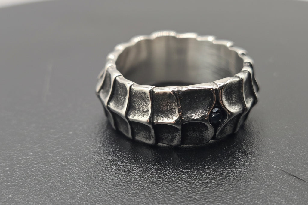 MAGIC DRAGON RING BAND