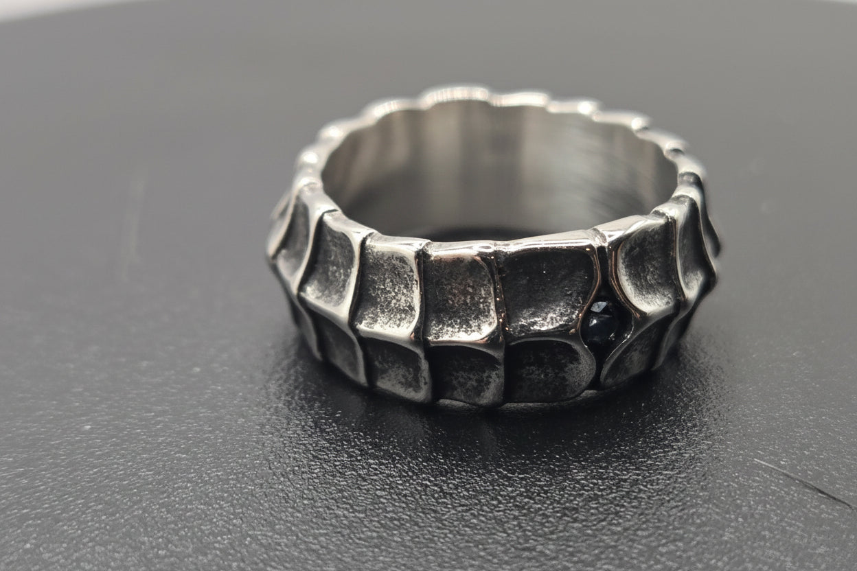 MAGIC DRAGON RING BAND
