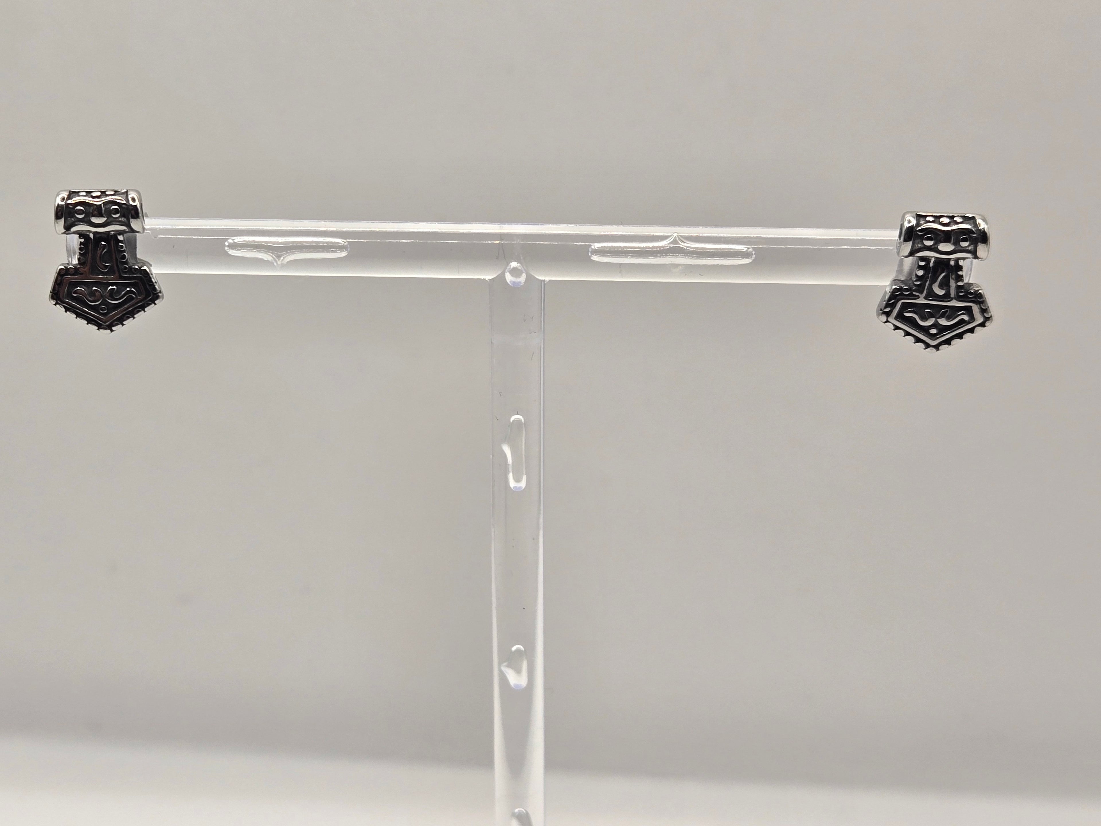 MJLONIR STUD EARRINGS