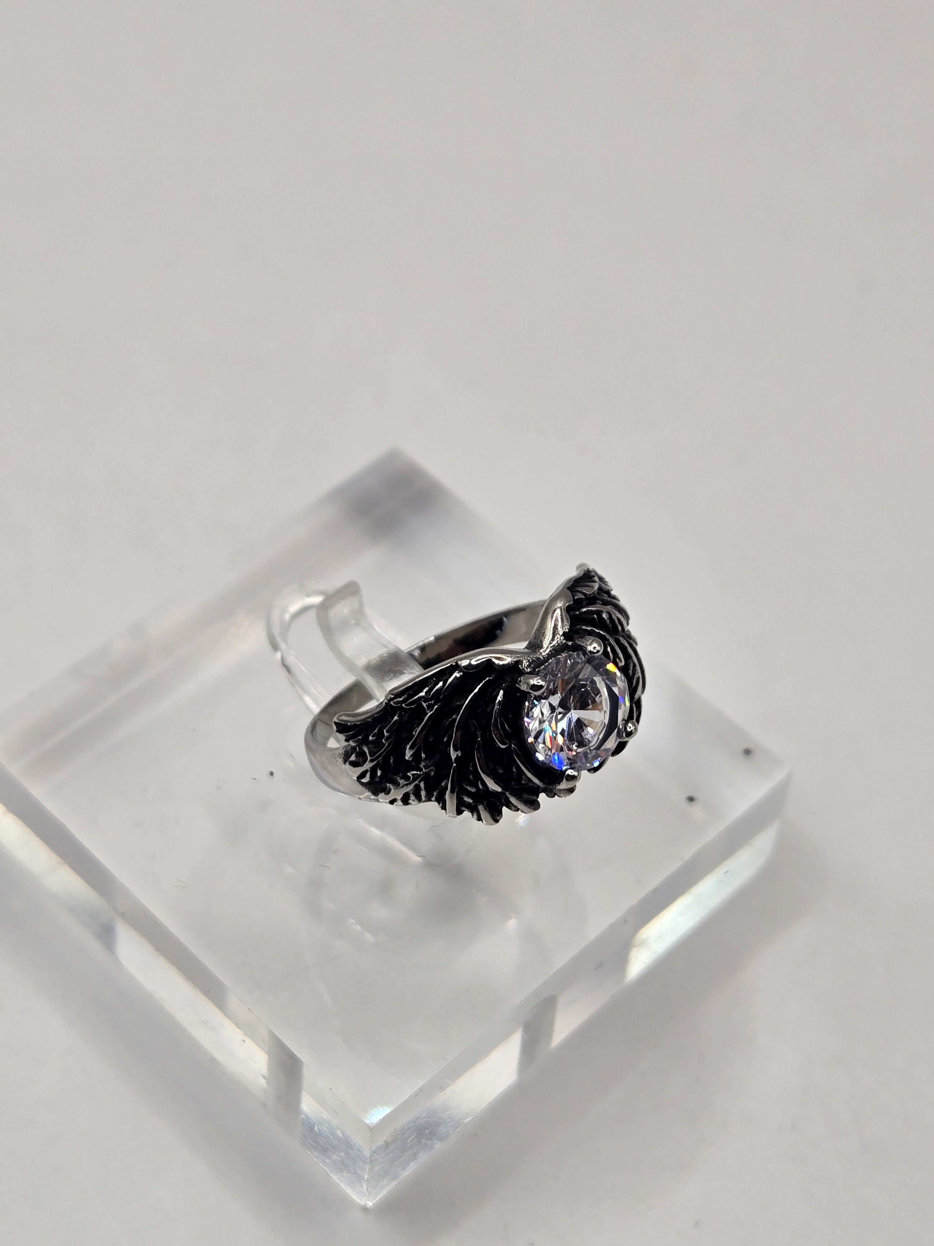 WINGED GEM  RING