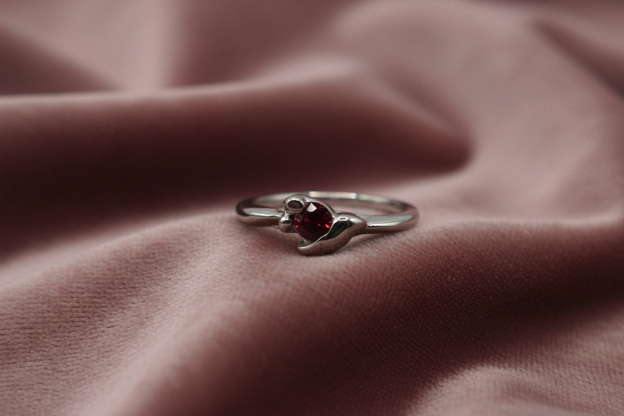 LADIES GEM RING  ROSE SZ 5