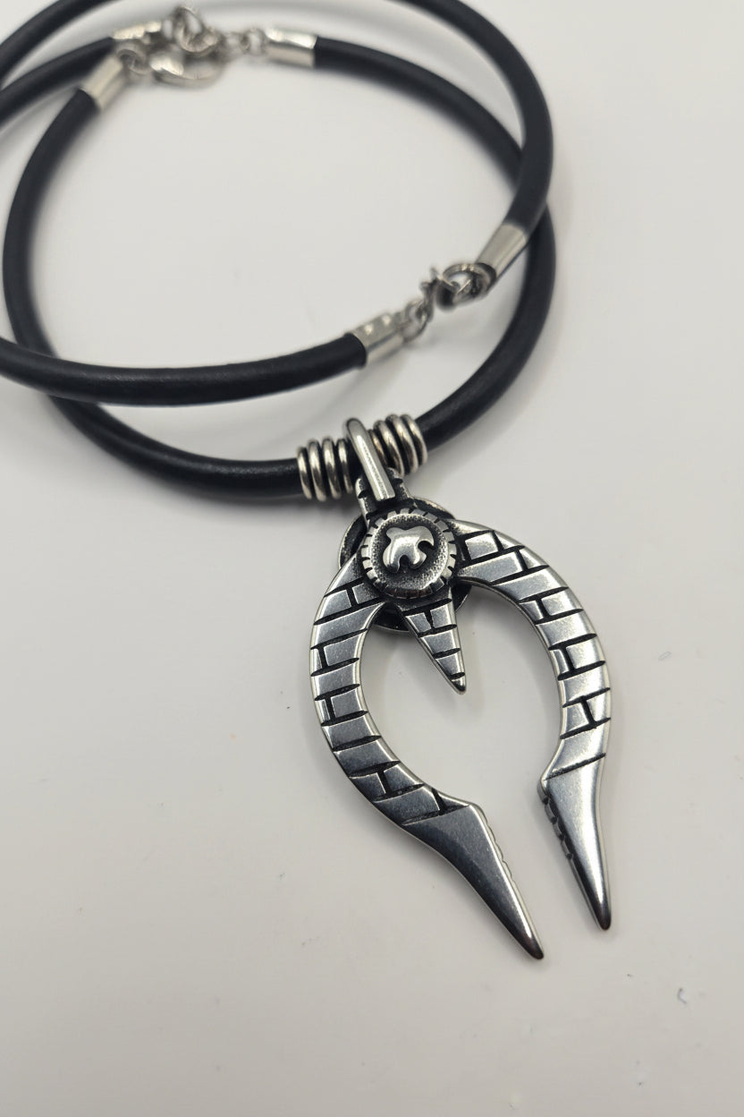 NAJA PENDANT