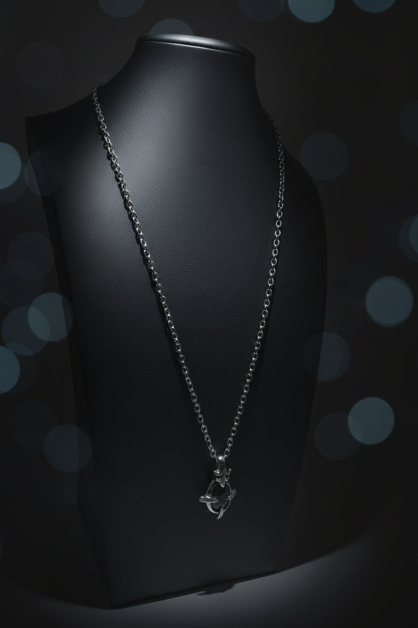 ORACLE OF SHADOWS PENDANT