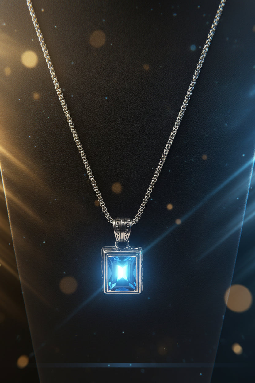 LONDON BLUE GEM PENDANT