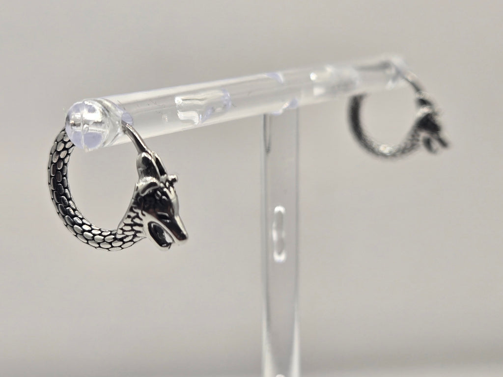 WOLF HOOP EARRINS