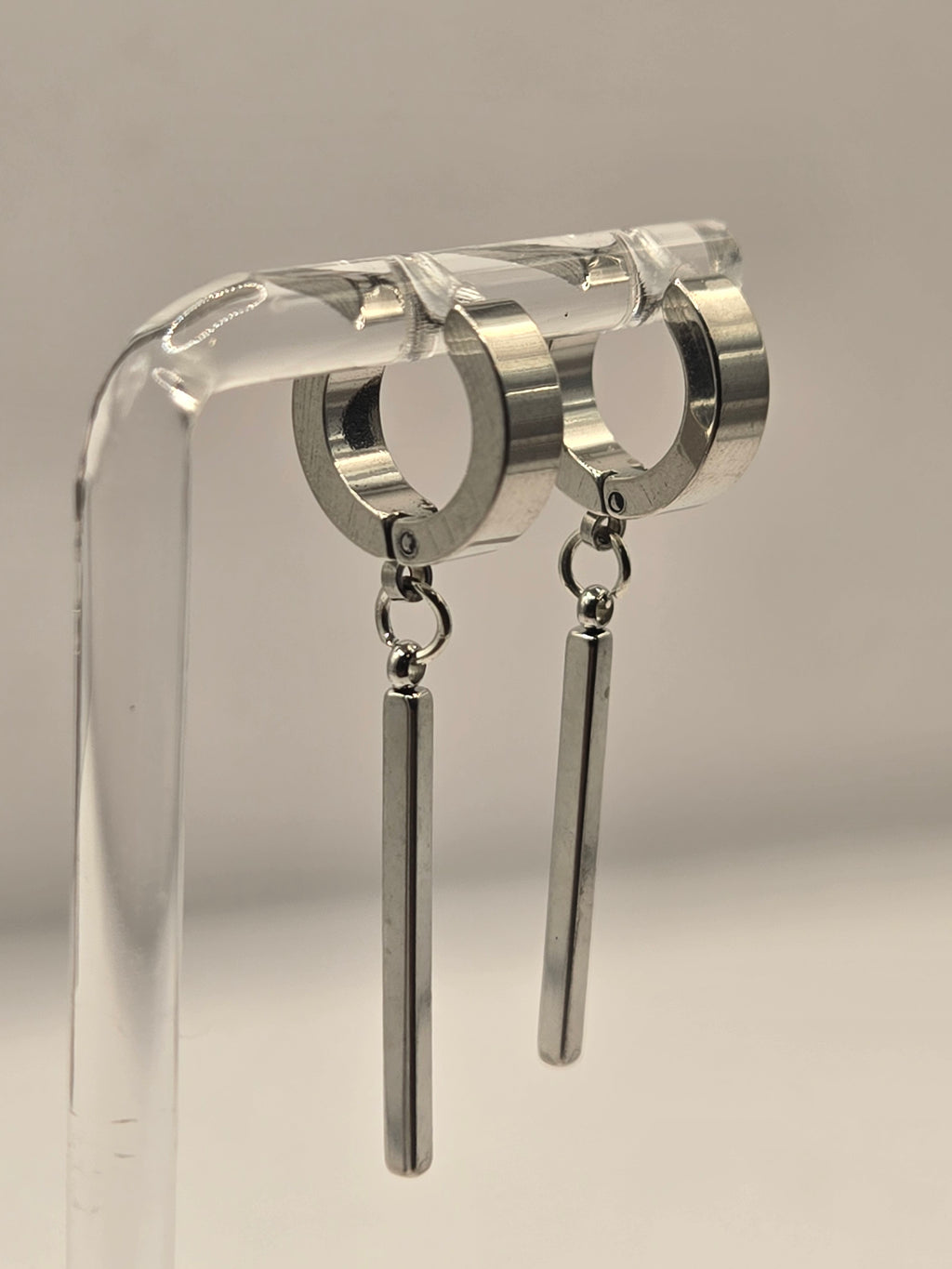 BAR HUGGIE EARRINGS