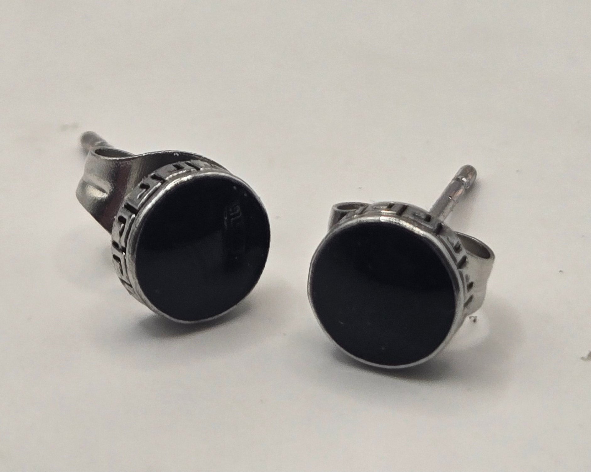 JET GREEK KEY STUD EARRINGS