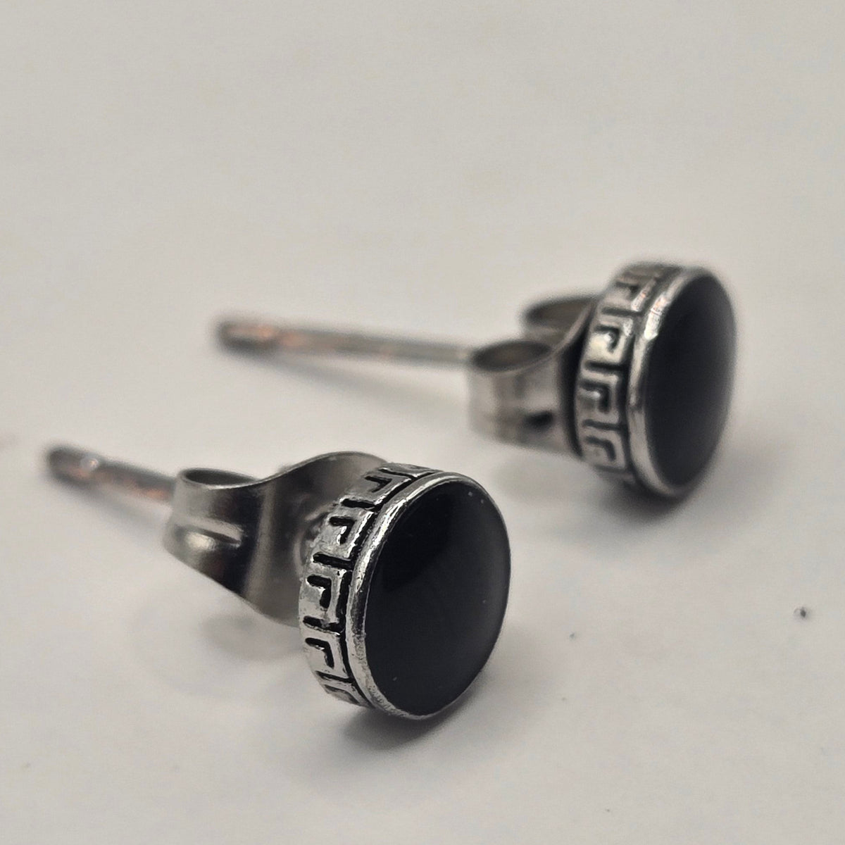 JET GREEK KEY STUD EARRINGS