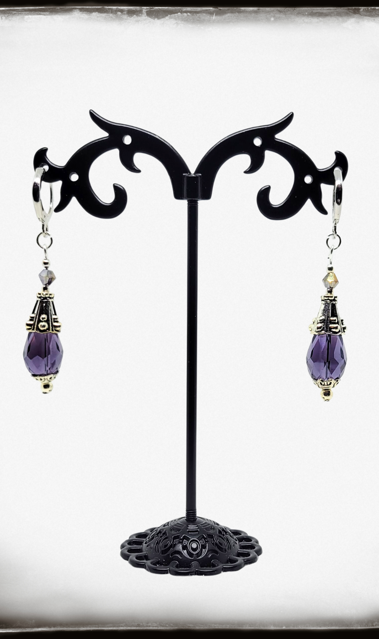 VIOLET DREAMS DANGLE EARRINGS