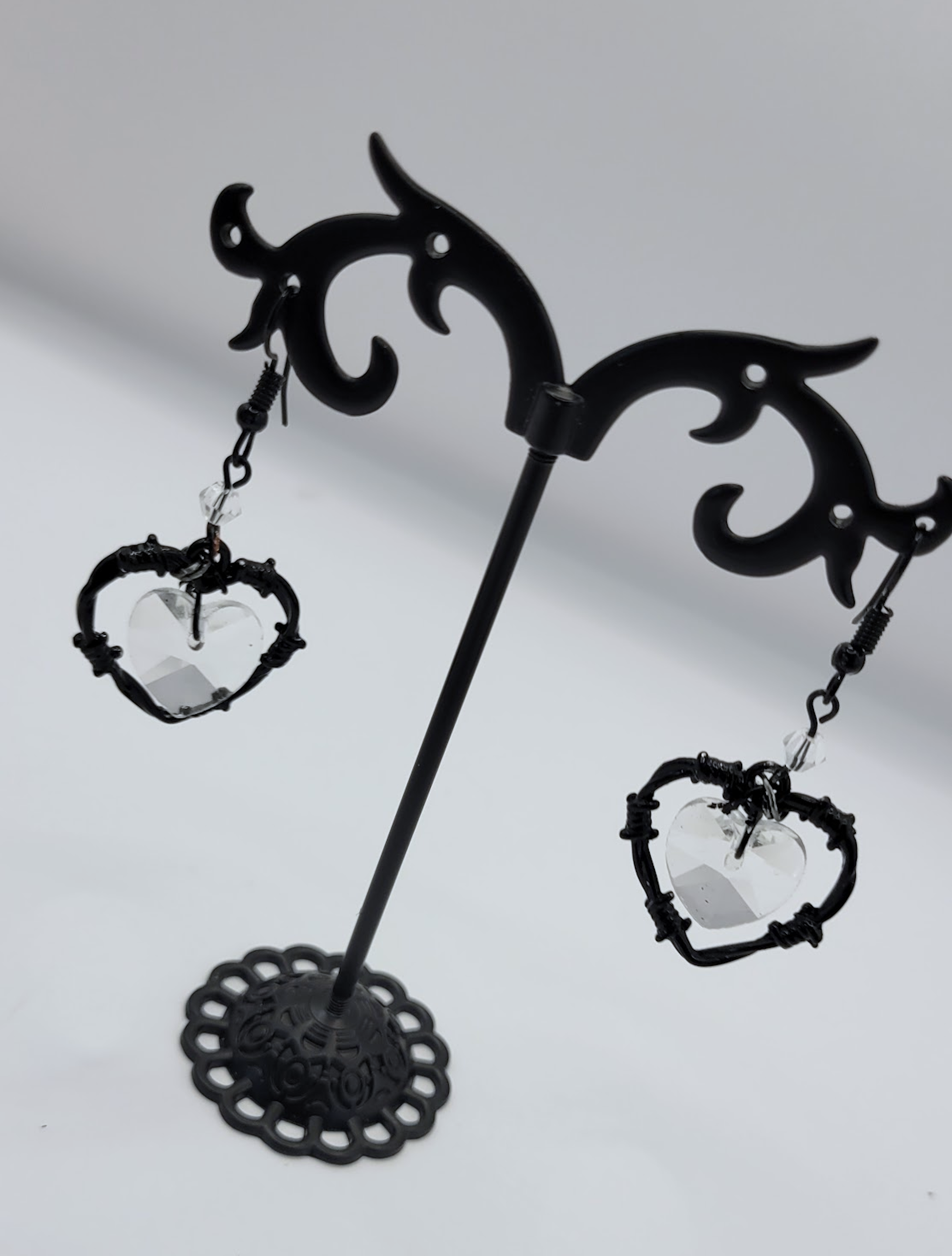 THORNED HEART DANGLE EARRINGS