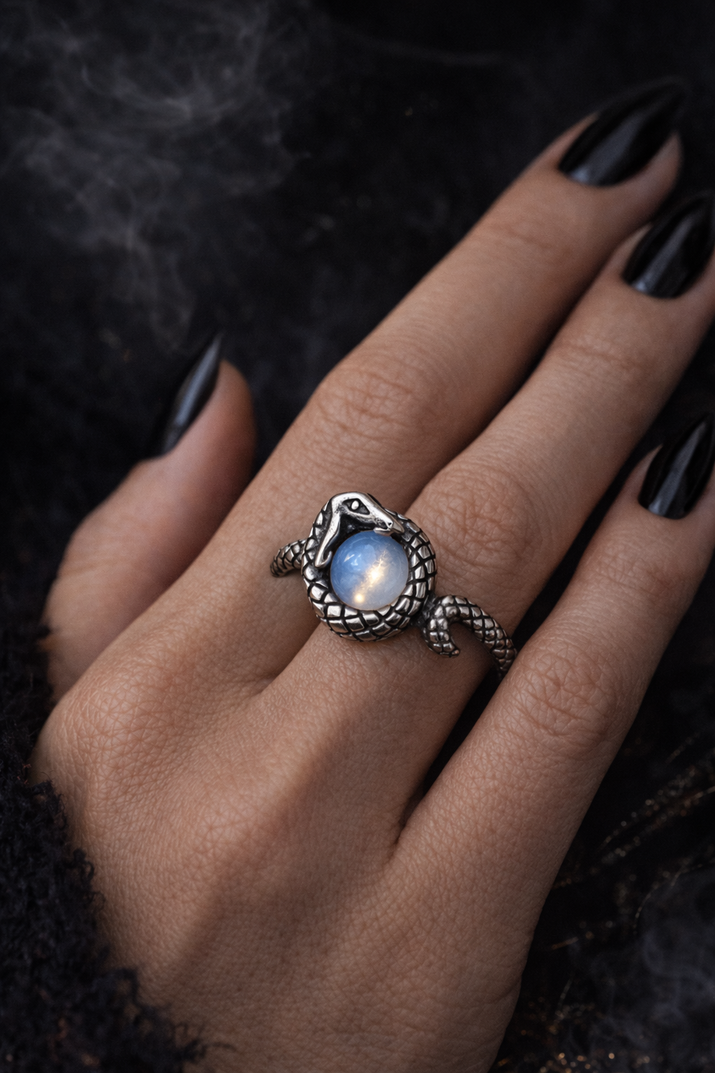 SERPENT & STONE RING