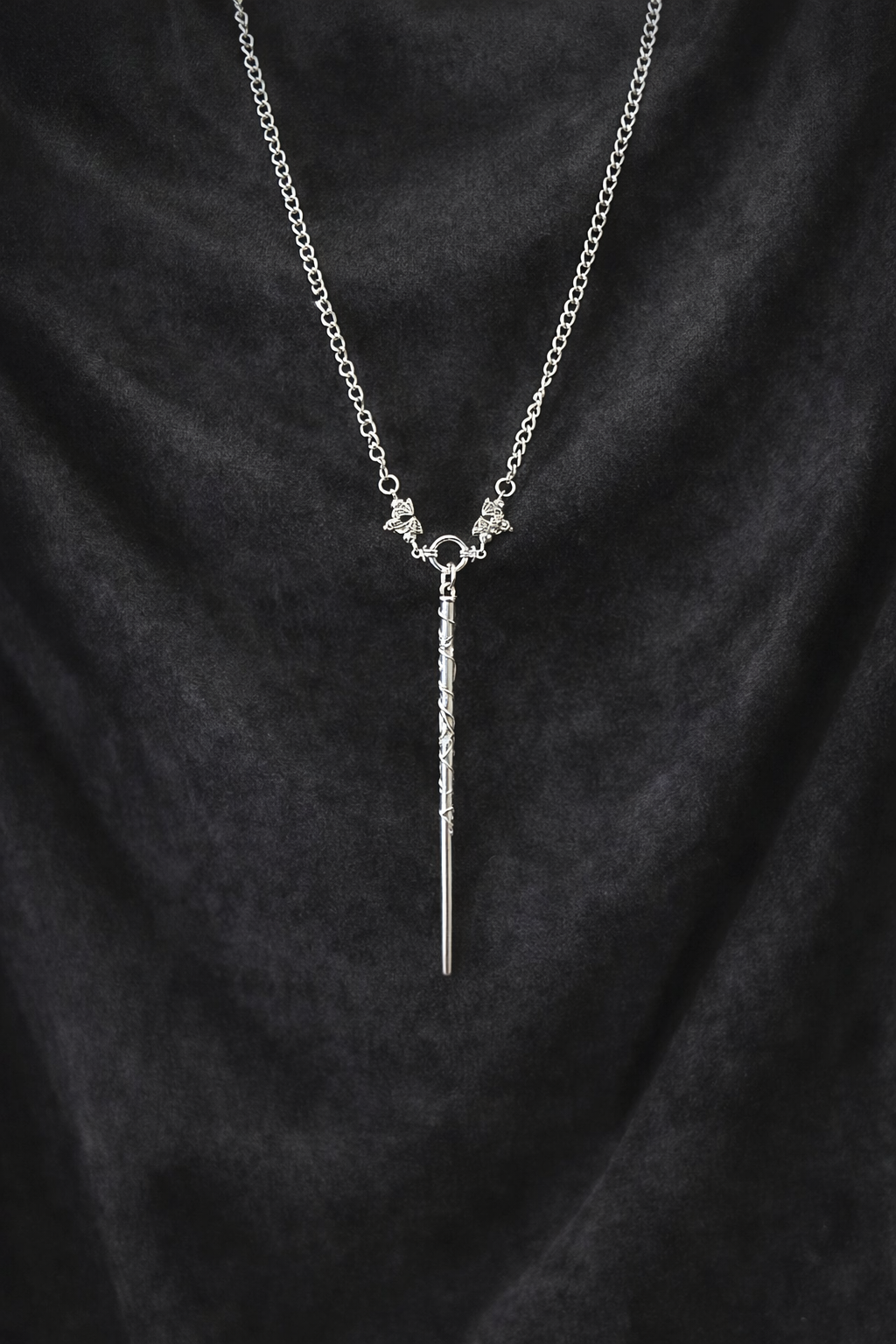 THE NIGHTFANG PENDANT