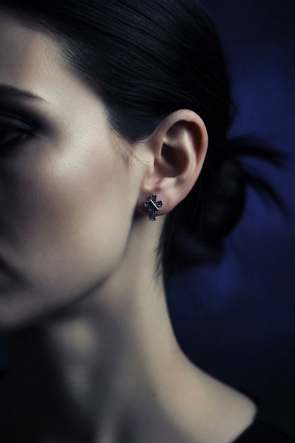 CROSS STUD EARRINGS
