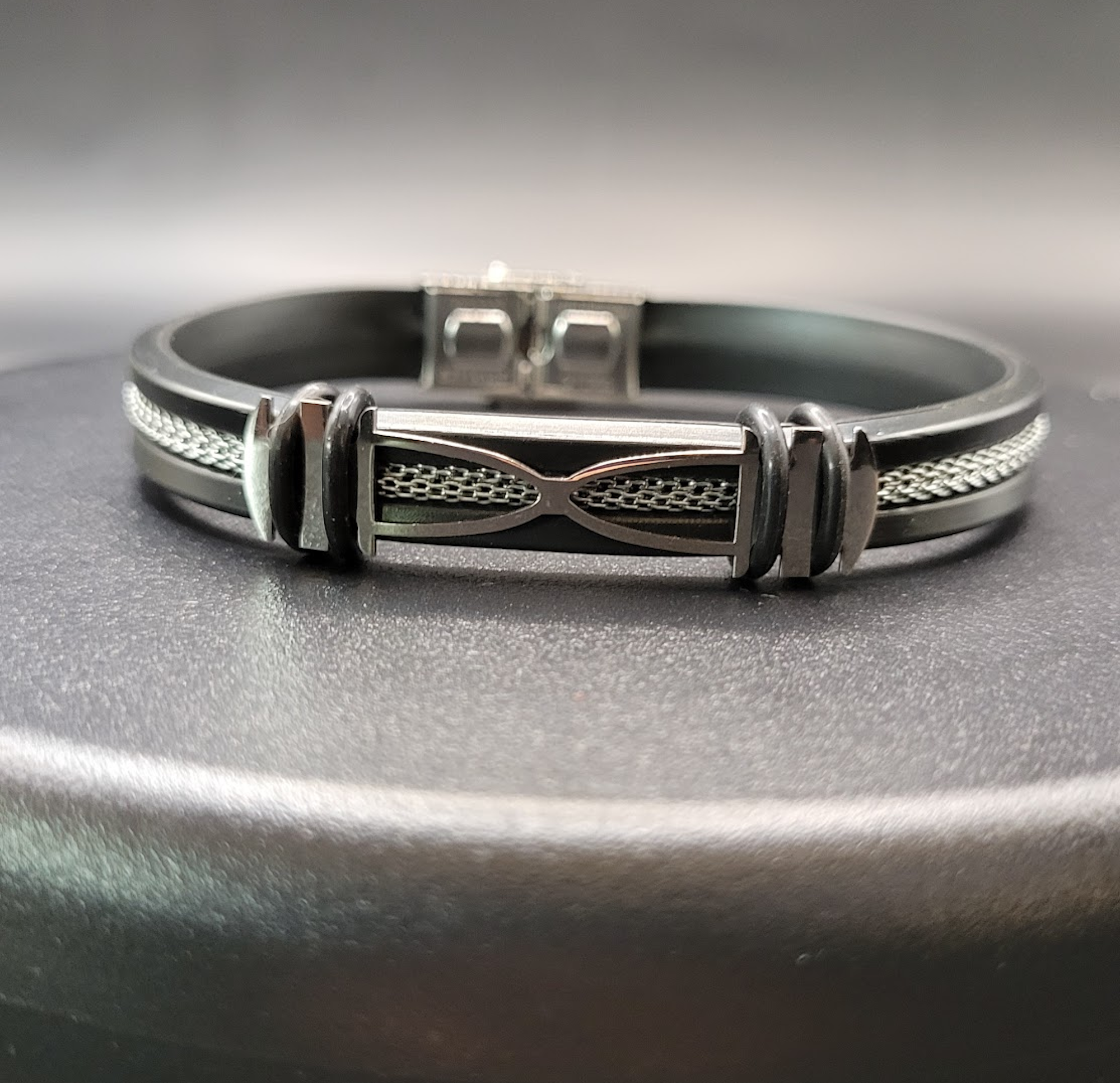 MESH/SILICONE BRACELET
