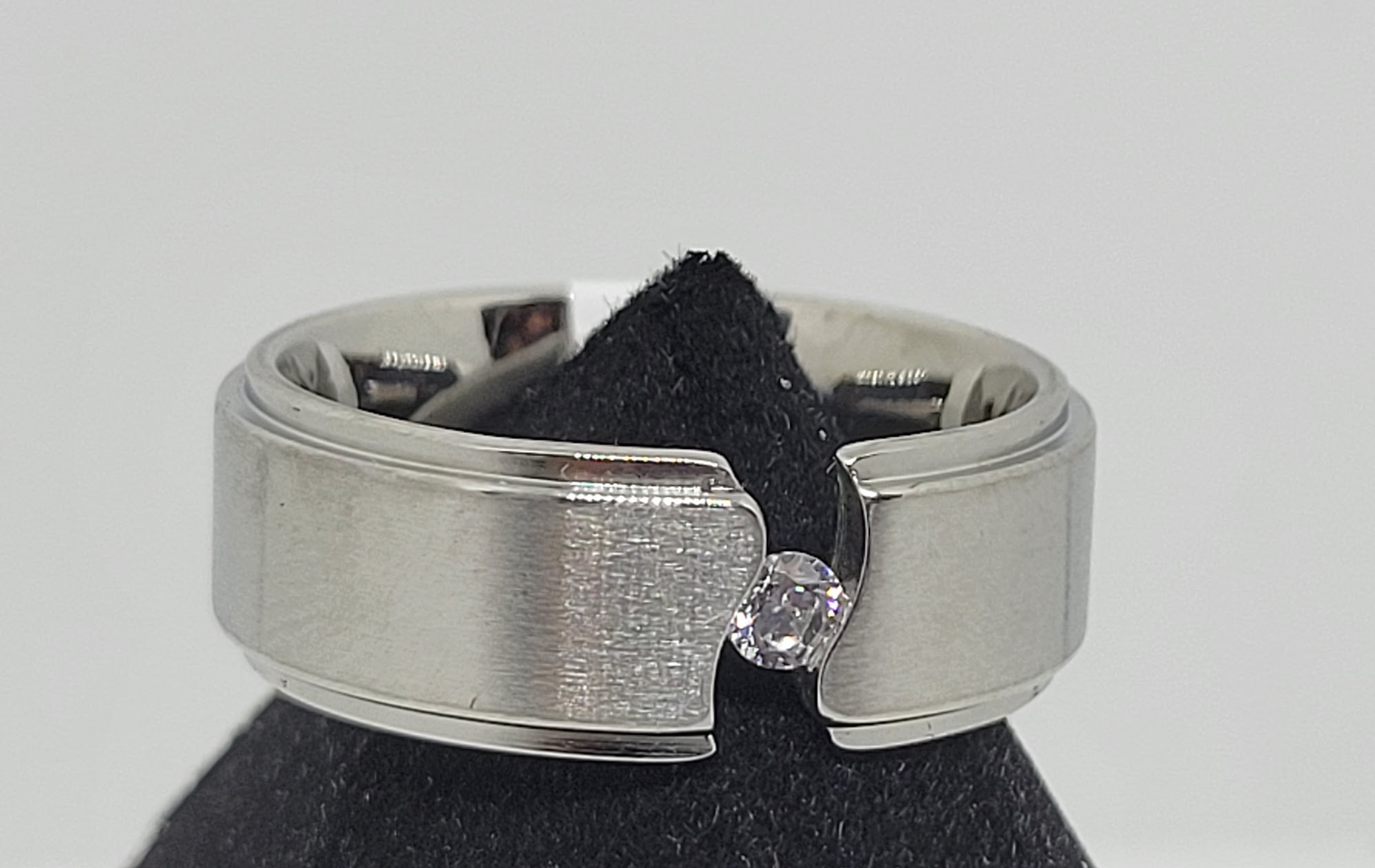 WAVE GEM RING BAND
