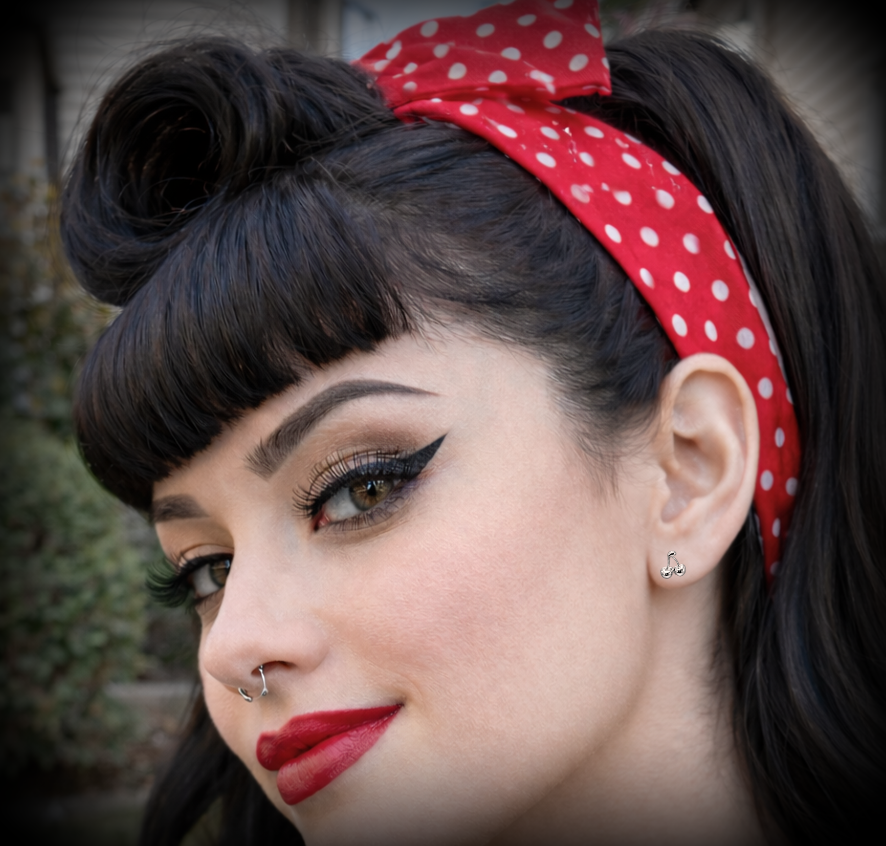 CHERRY BOMB STUDS EARRINGS