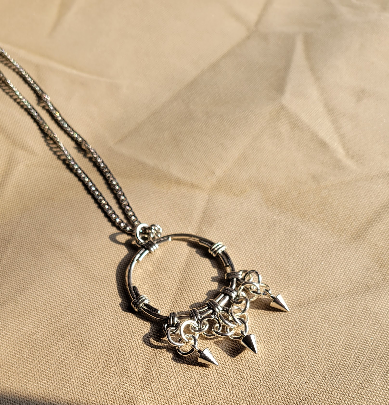 CHAIN MAIL PENDANT