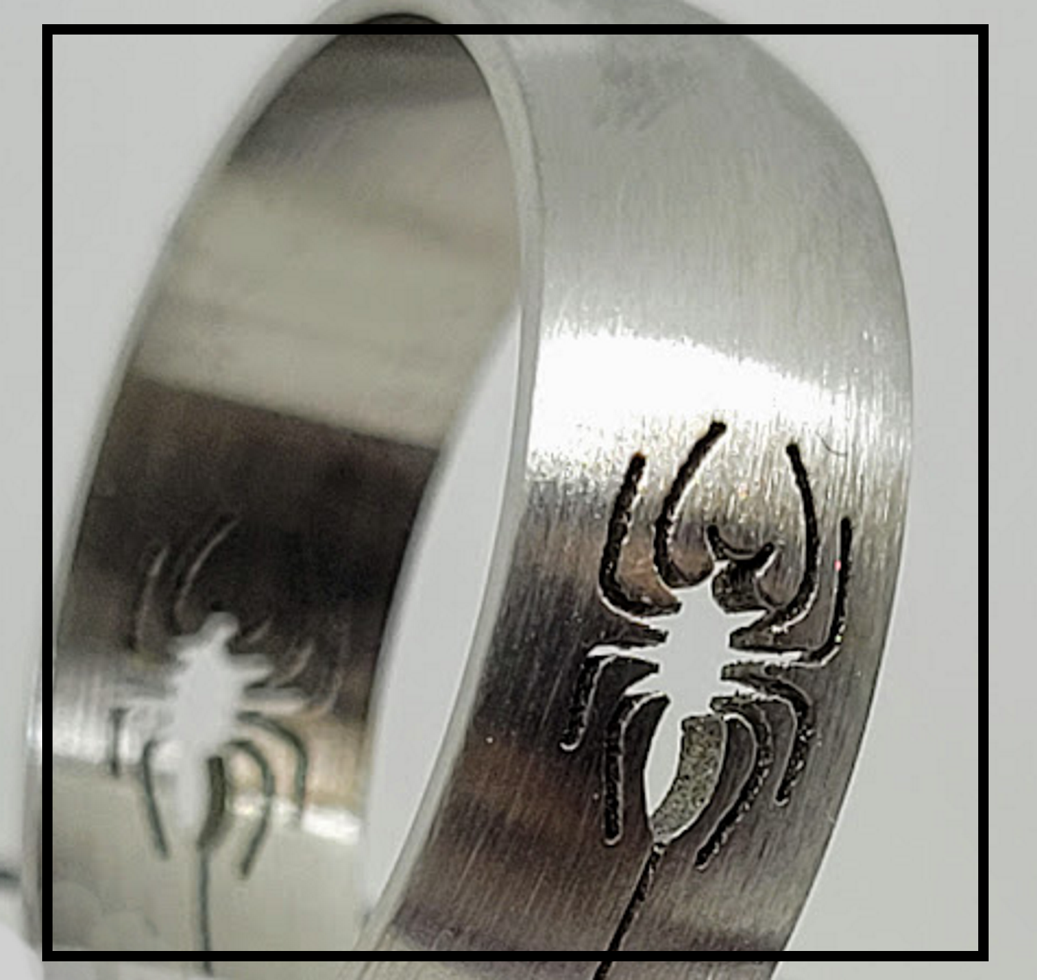 MR. SPIDER CUT OUT RING BAND