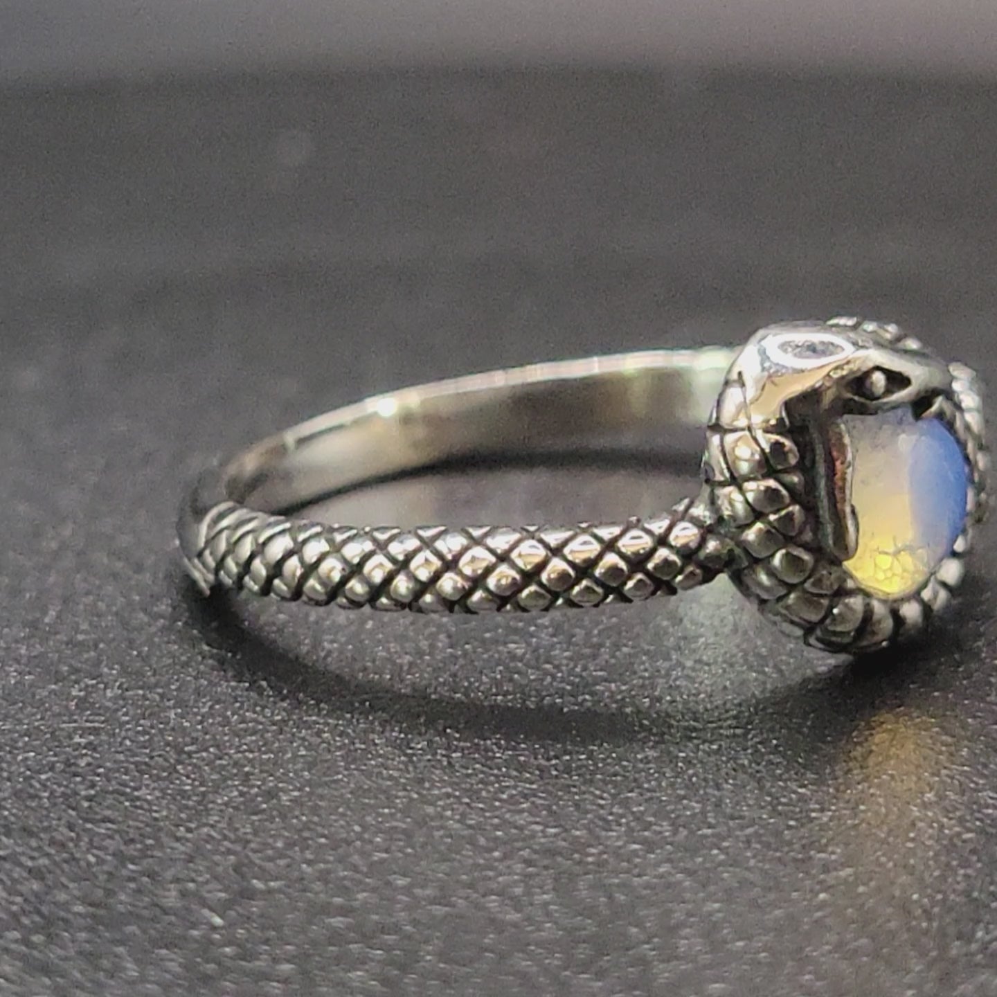 SERPENT & STONE RING