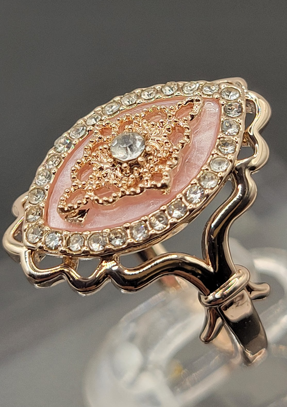 VICTORIAN COCKTAIL RING